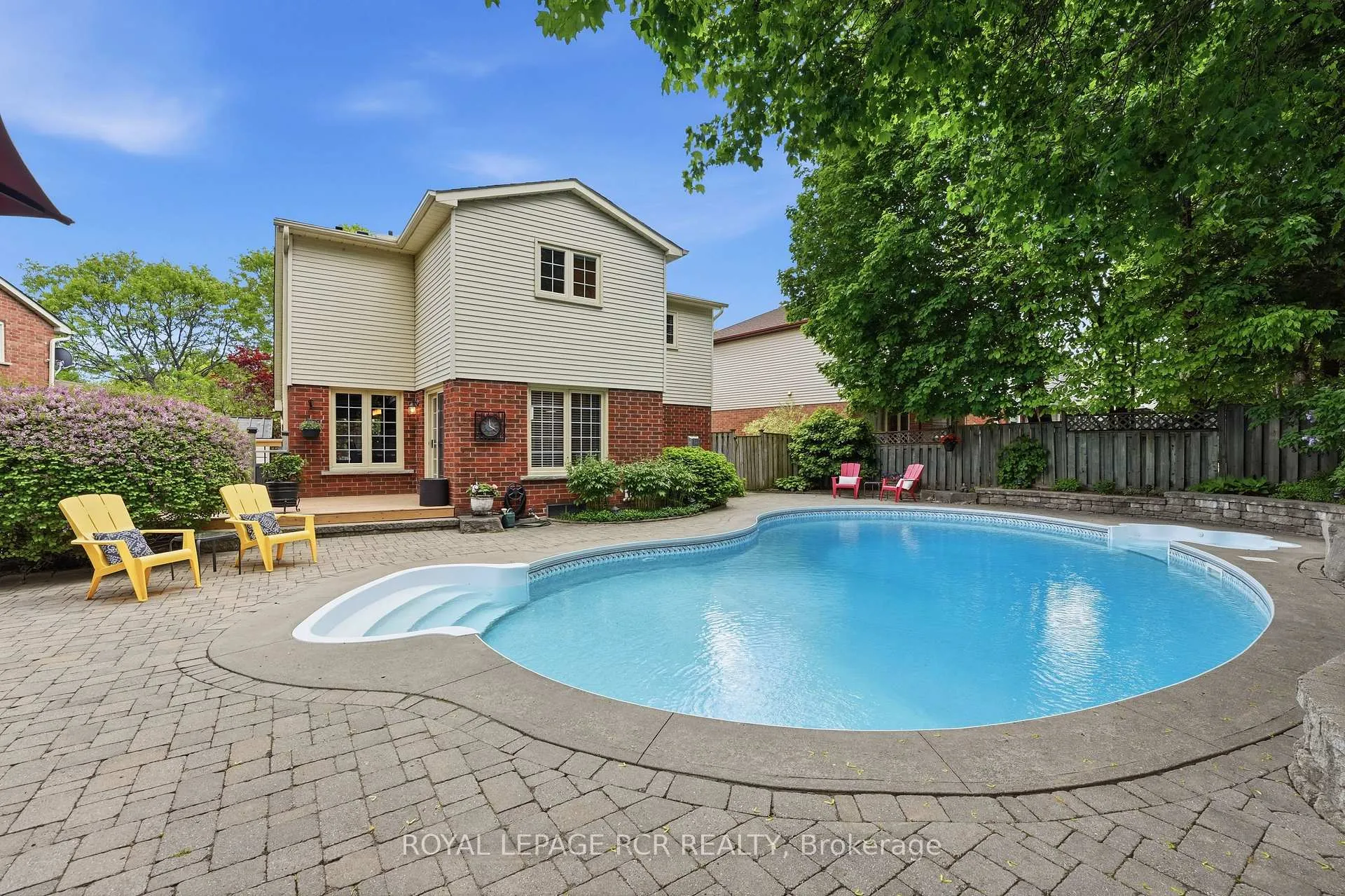 Photo 35 of 40 Moffat Crescent, Aurora, Aurora Heights — HOMEH