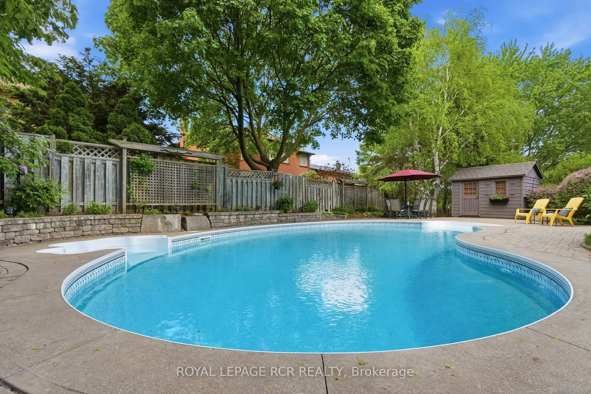Photo 37 of 40 Moffat Crescent, Aurora, Aurora Heights — HOMEH