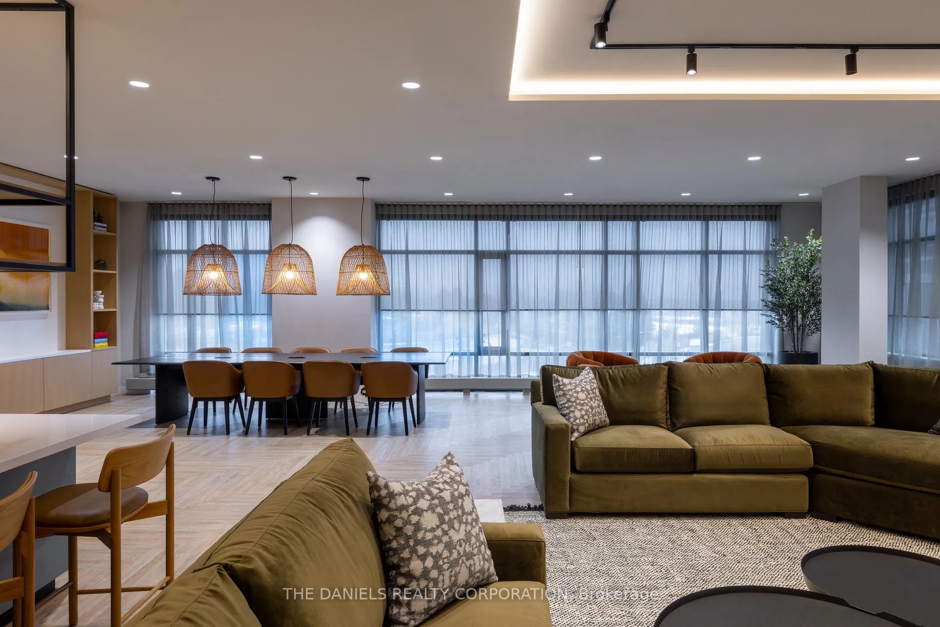 Photo 7 of Unit 2601, 2495 Eglinton Avenue E, Mississauga, Central Erin Mills — HOMEH