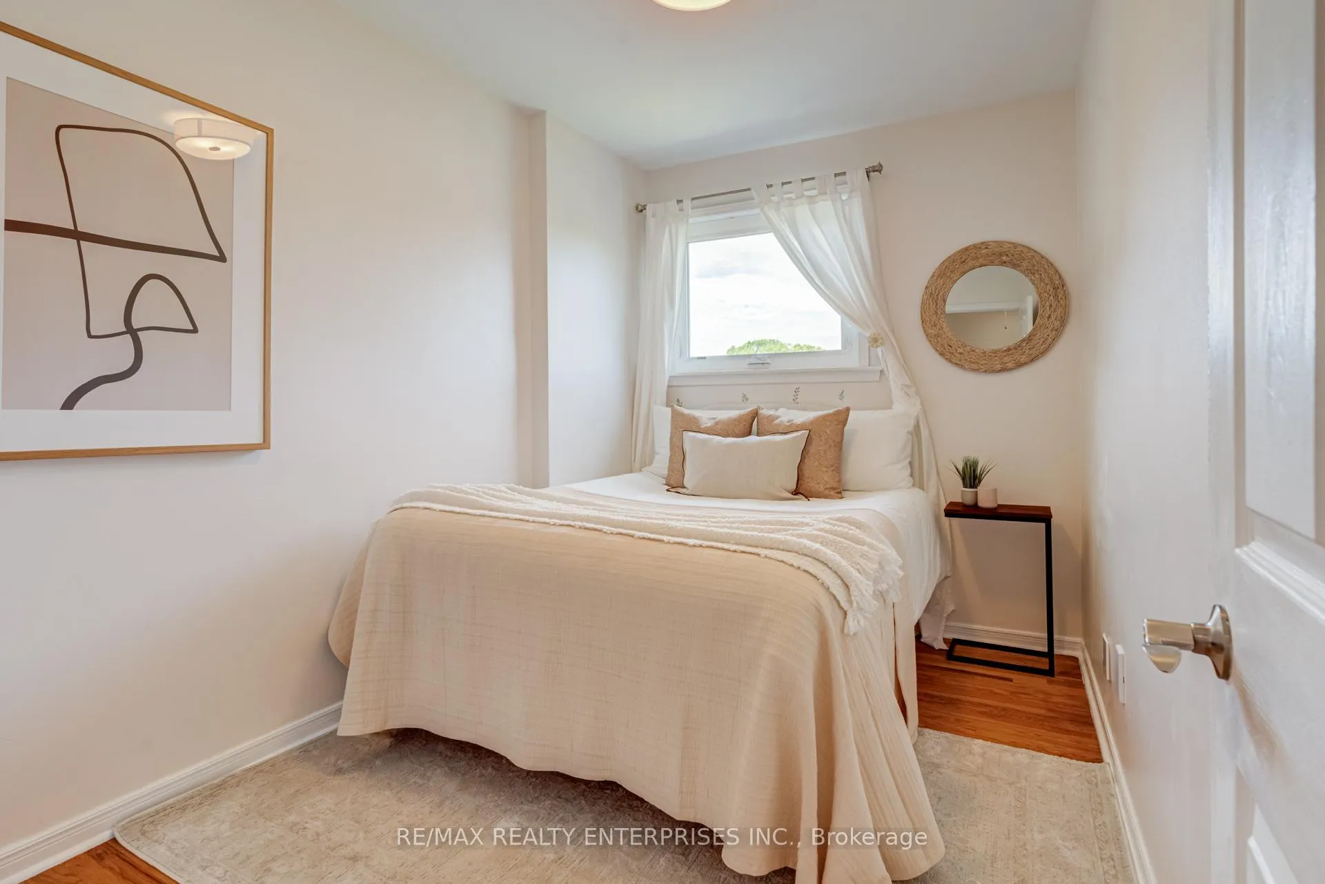 Photo 14 of 2347 Brookhurst Road, Mississauga, Clarkson — HOMEH