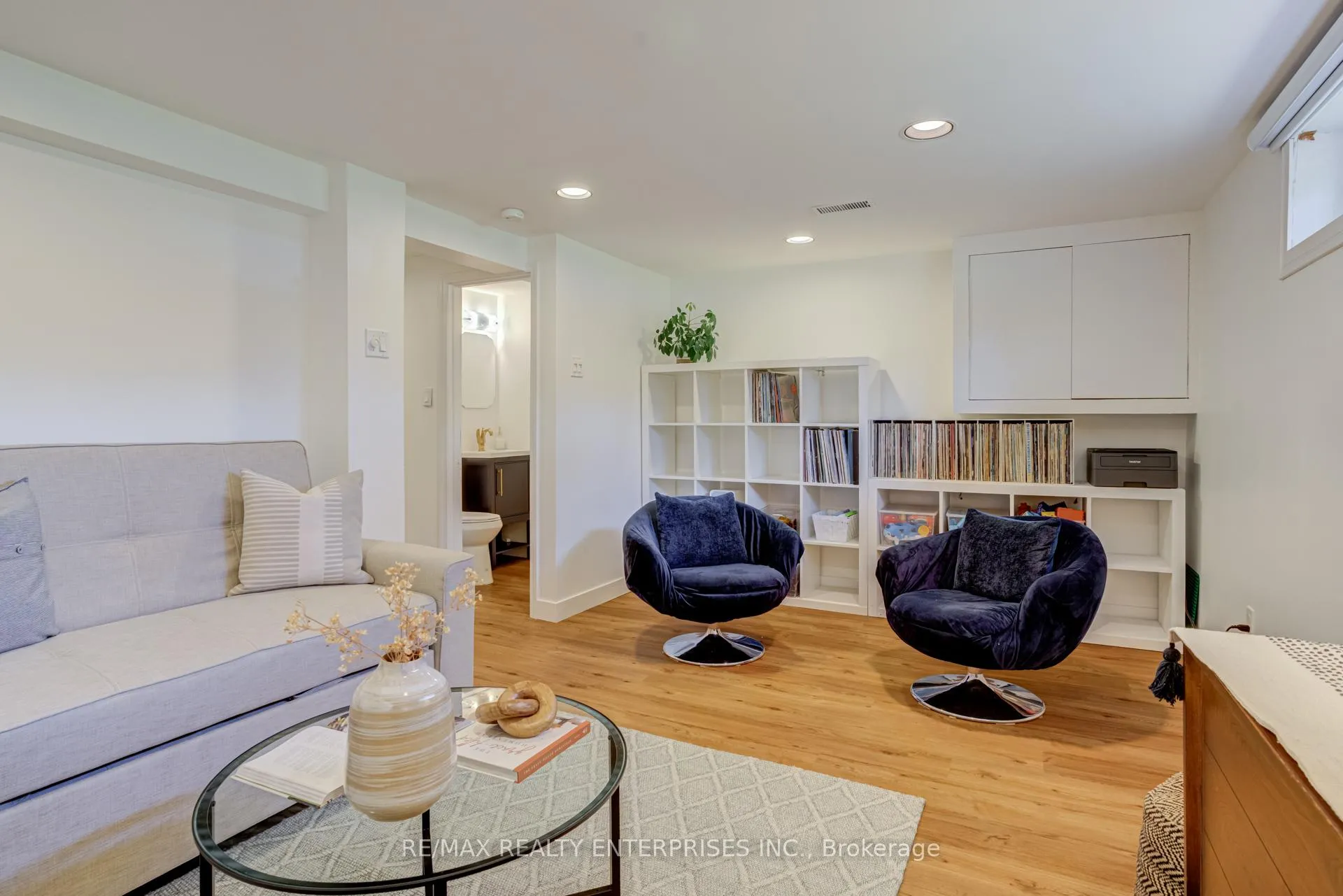 Photo 21 of 2347 Brookhurst Road, Mississauga, Clarkson — HOMEH
