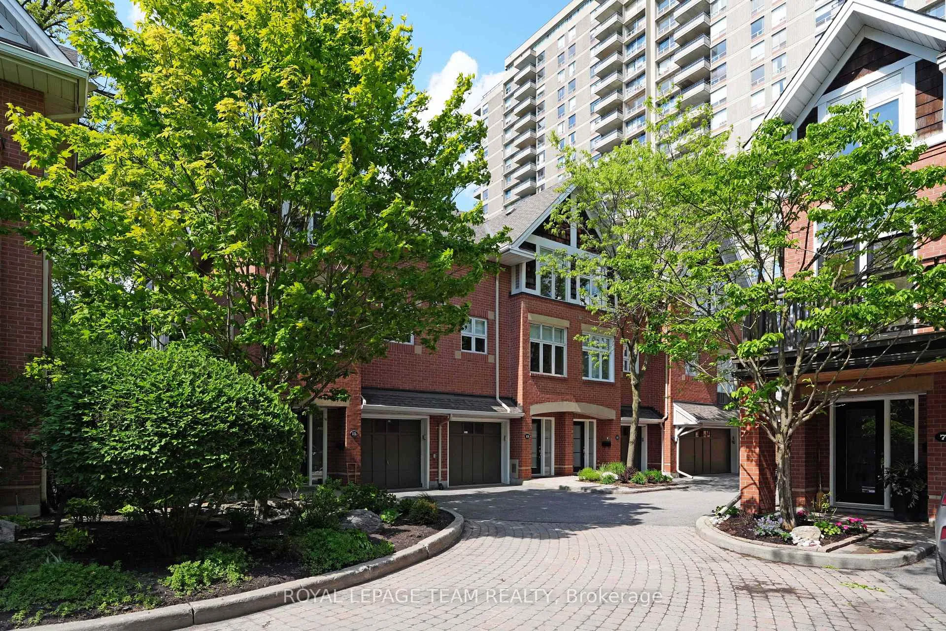 Photo 1 of 13 Oak Park Private, Ottawa, Westboro North — HOMEH