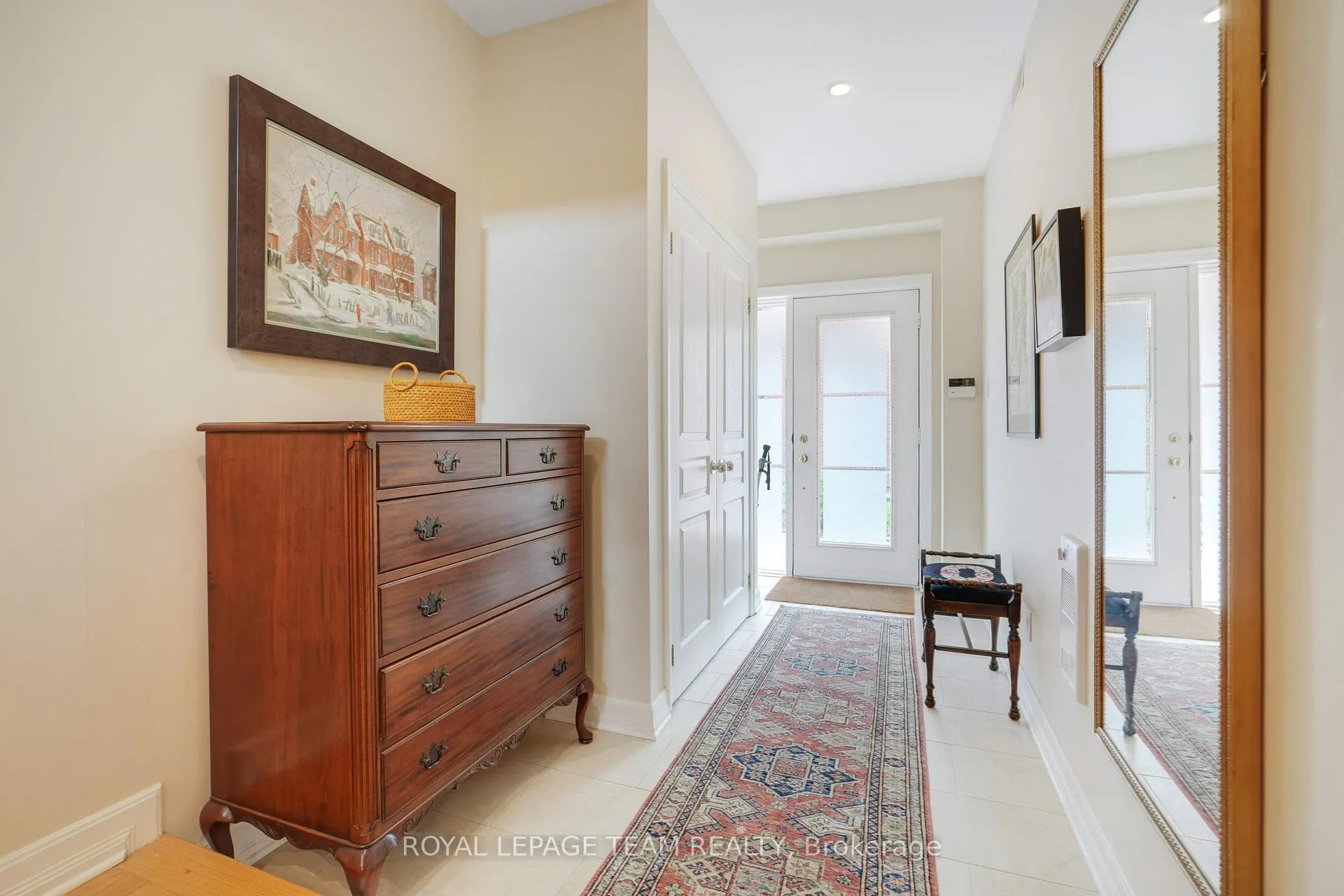 Photo 3 of 13 Oak Park Private, Ottawa, Westboro North — HOMEH