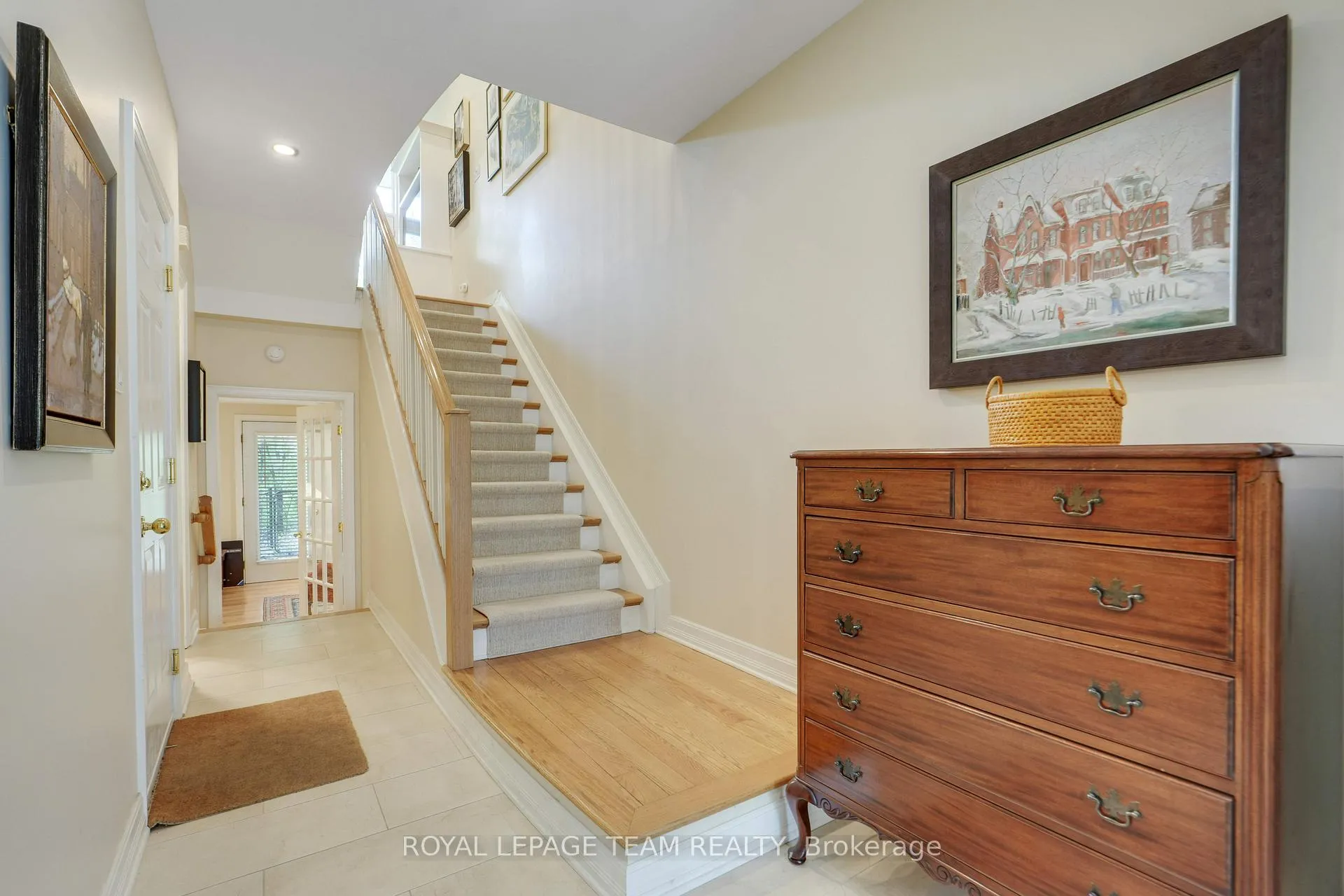 Photo 7 of 13 Oak Park Private, Ottawa, Westboro North — HOMEH