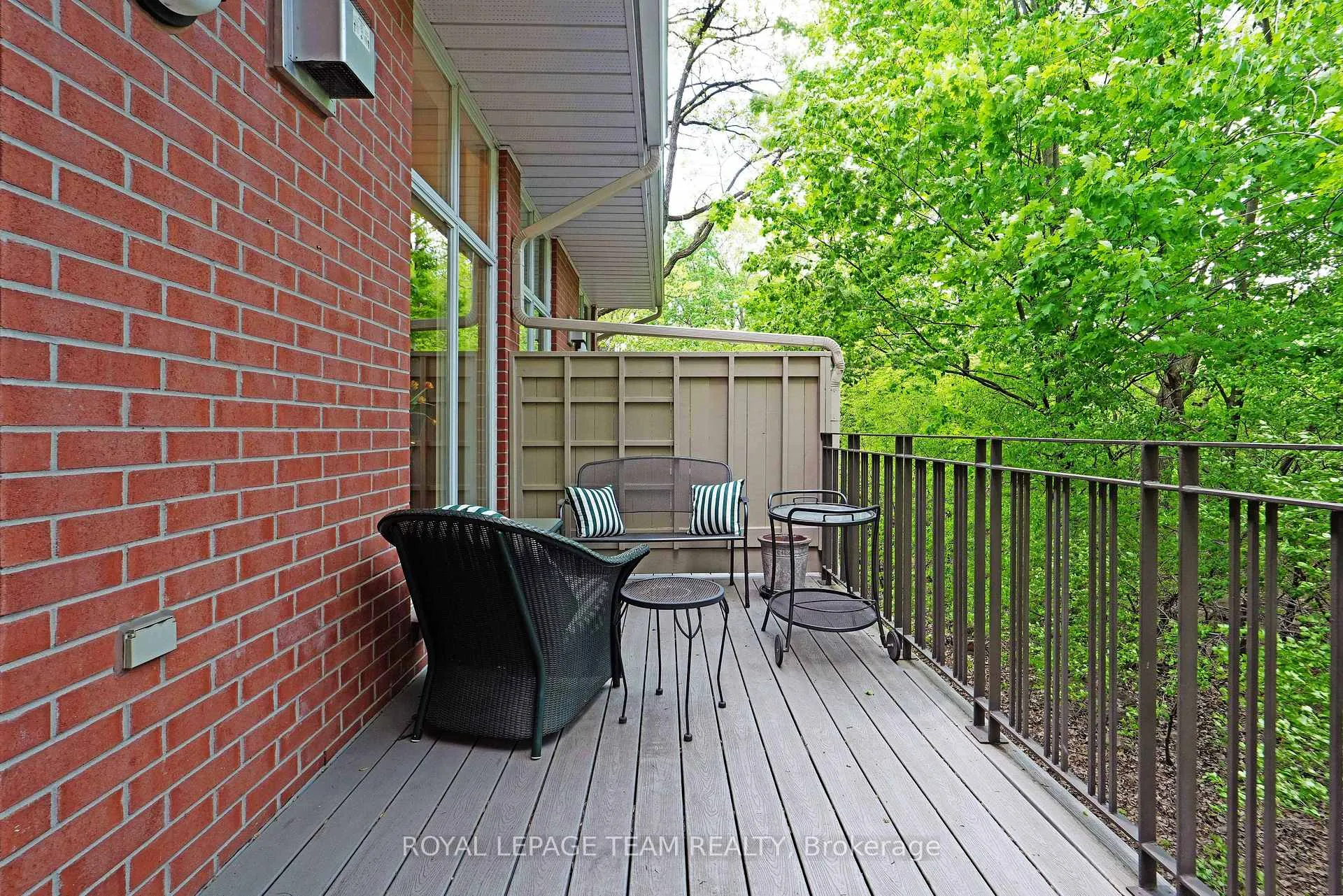 Photo 11 of 13 Oak Park Private, Ottawa, Westboro North — HOMEH