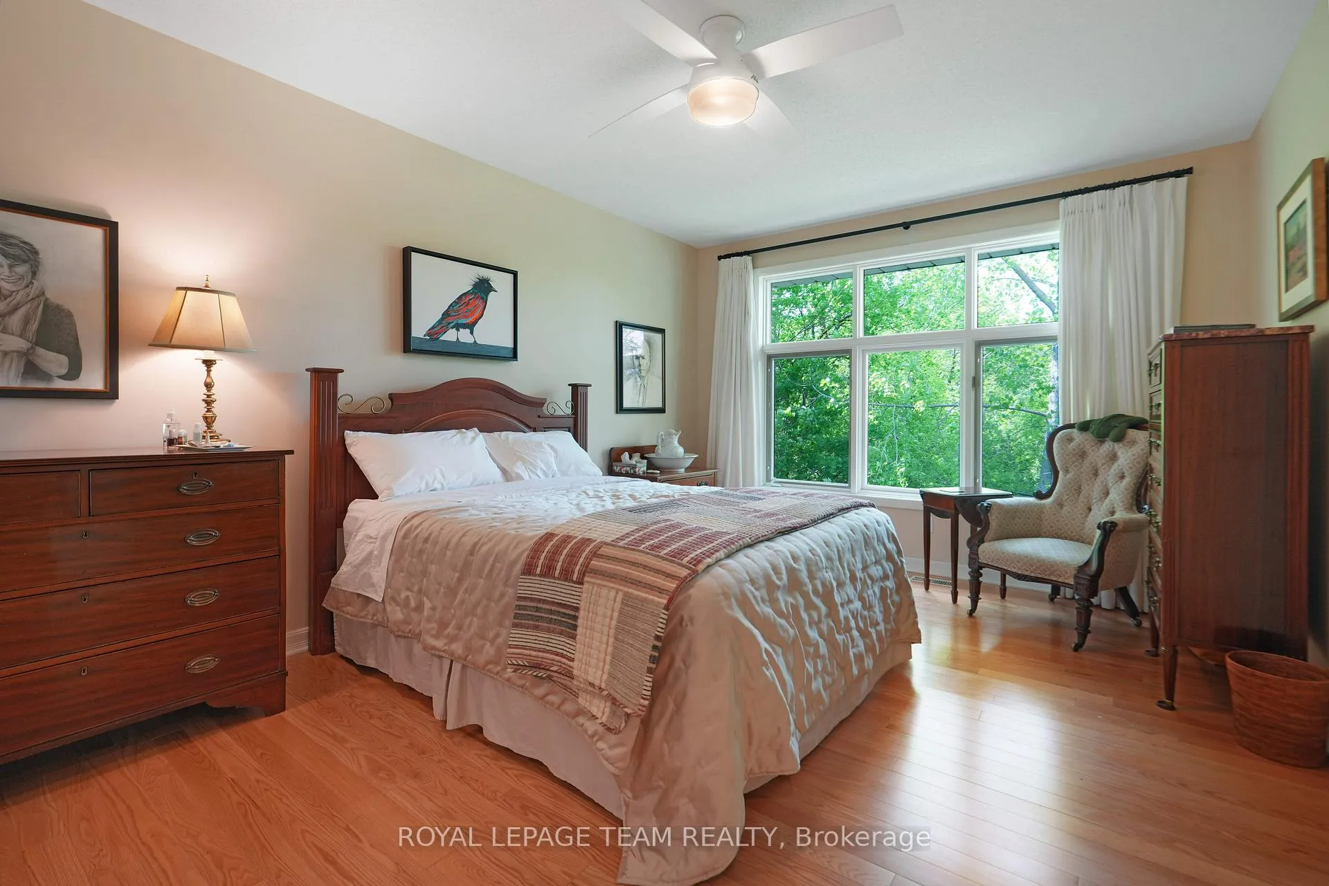 Photo 22 of 13 Oak Park Private, Ottawa, Westboro North — HOMEH