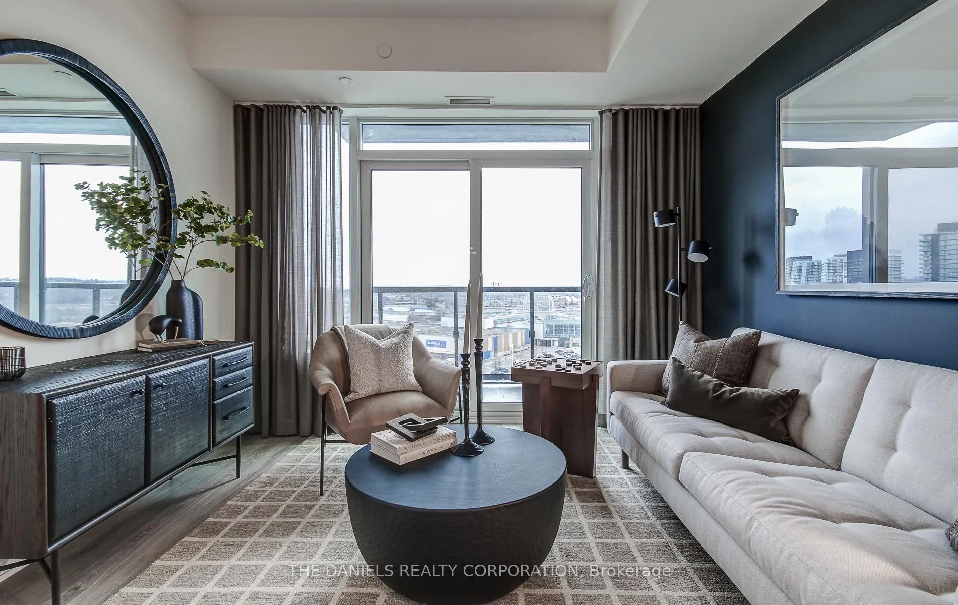 Front of Unit 1505, 2495 Eglinton Avenue W