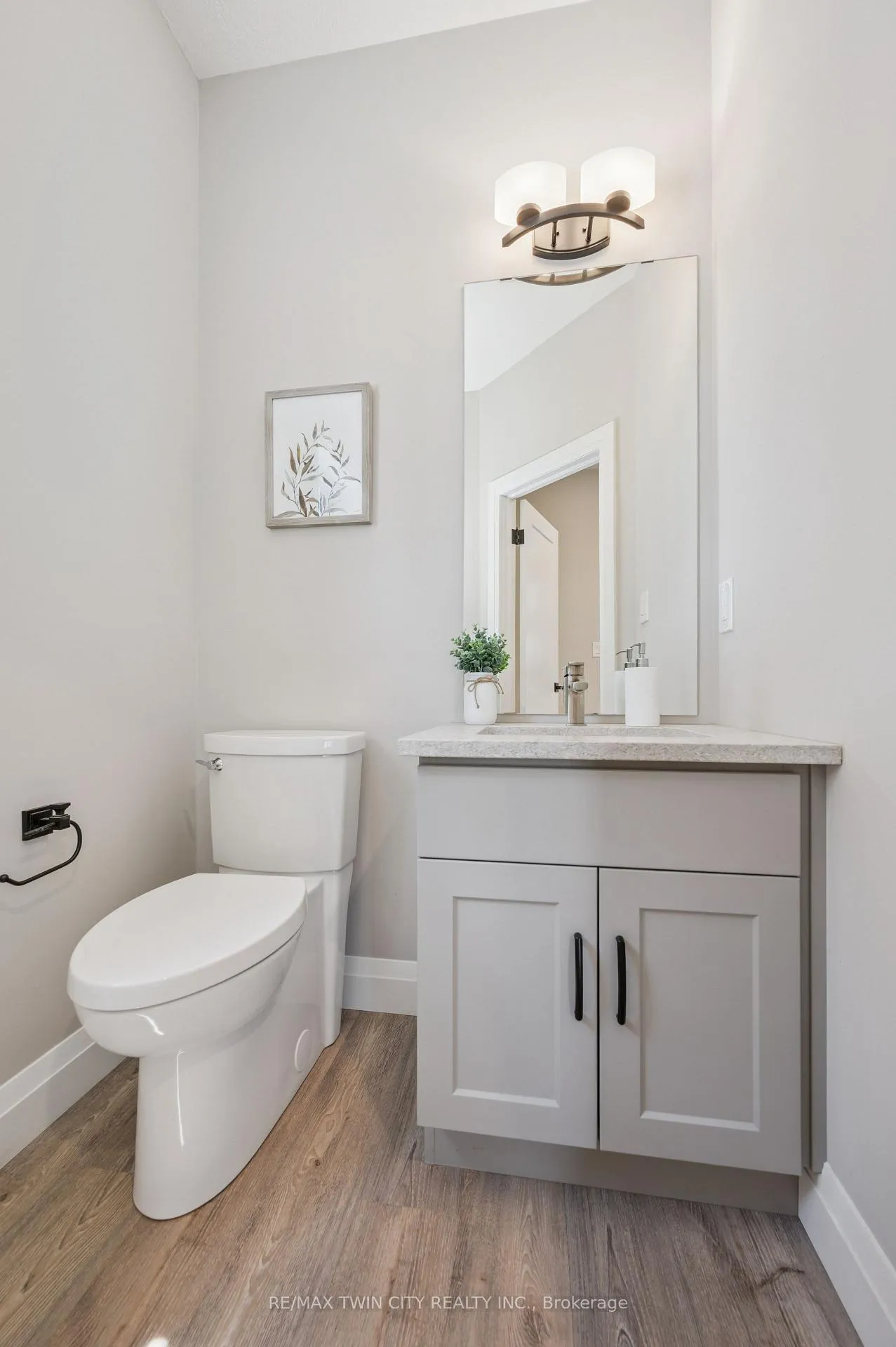 Photo 19 of 207 Timber Trail Road, Wellesley — HOMEH