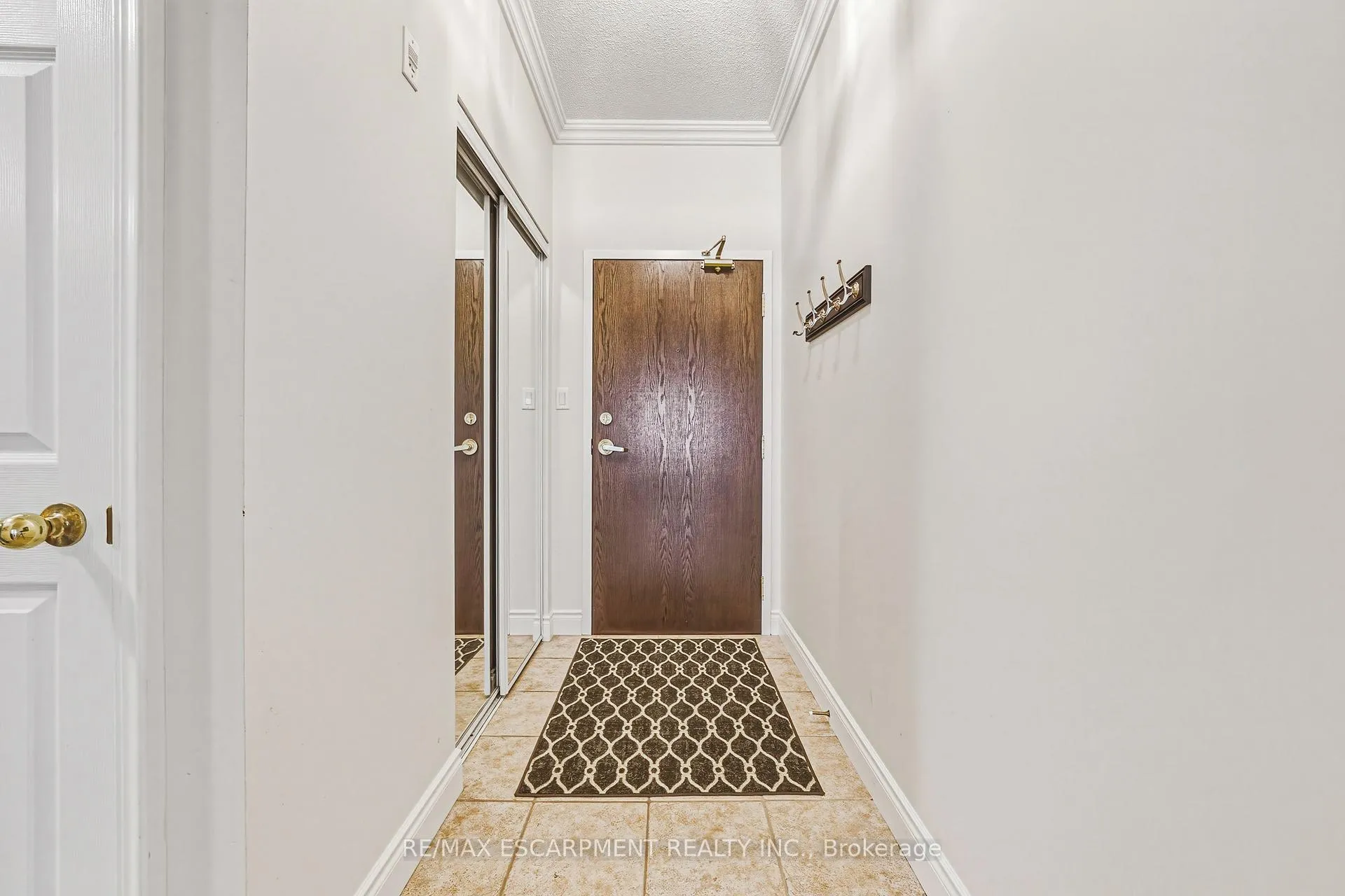 Photo 7 of Unit 204, 1000 Creekside Drive, Hamilton, Dundas — HOMEH