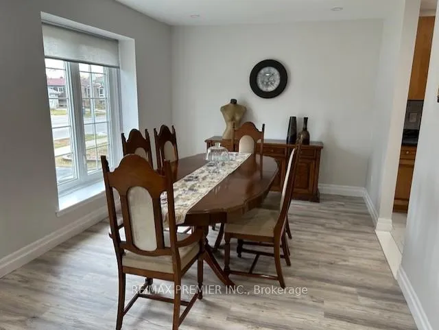 Photo 2 of 235 Louis Drive, Mississauga, Cooksville — HOMEH