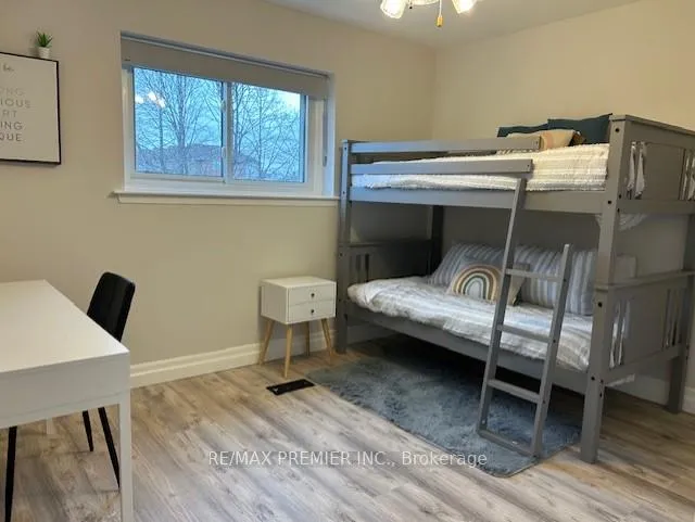 Photo 11 of 235 Louis Drive, Mississauga, Cooksville — HOMEH