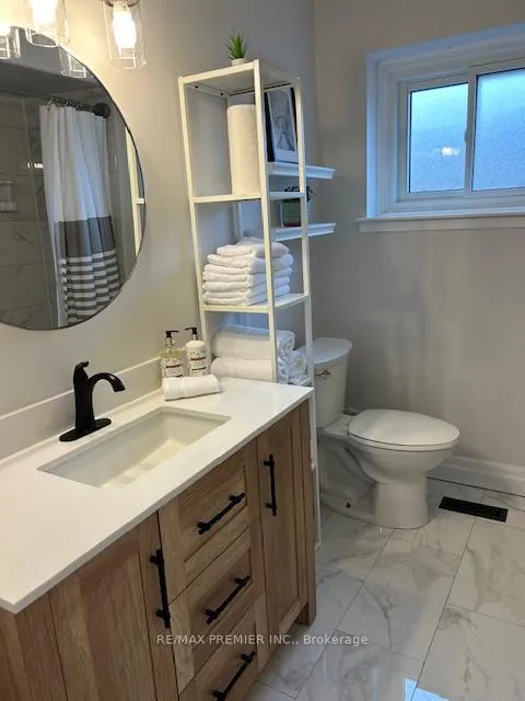 Photo 13 of 235 Louis Drive, Mississauga, Cooksville — HOMEH