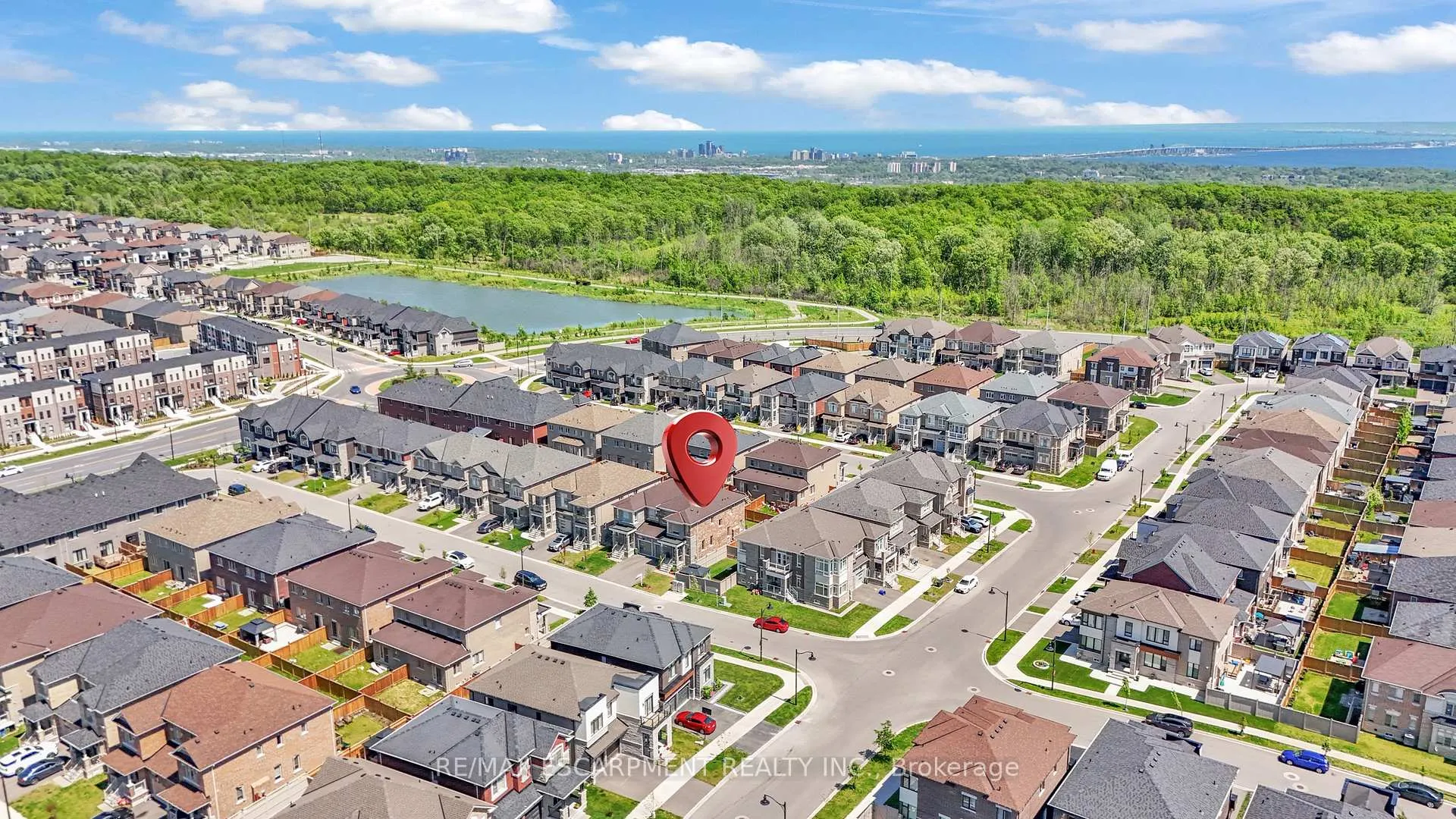 Photo 5 of 101 Westfield Crescent, Hamilton, Waterdown — HOMEH