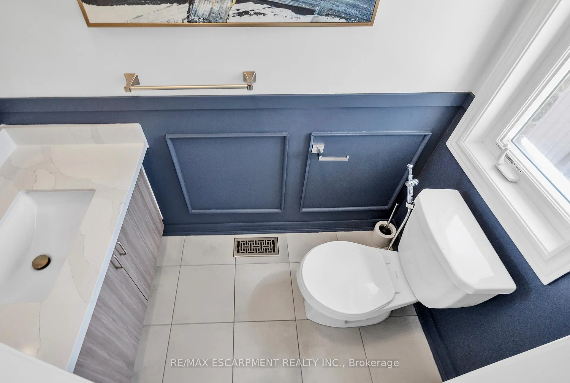 Photo 14 of 101 Westfield Crescent, Hamilton, Waterdown — HOMEH