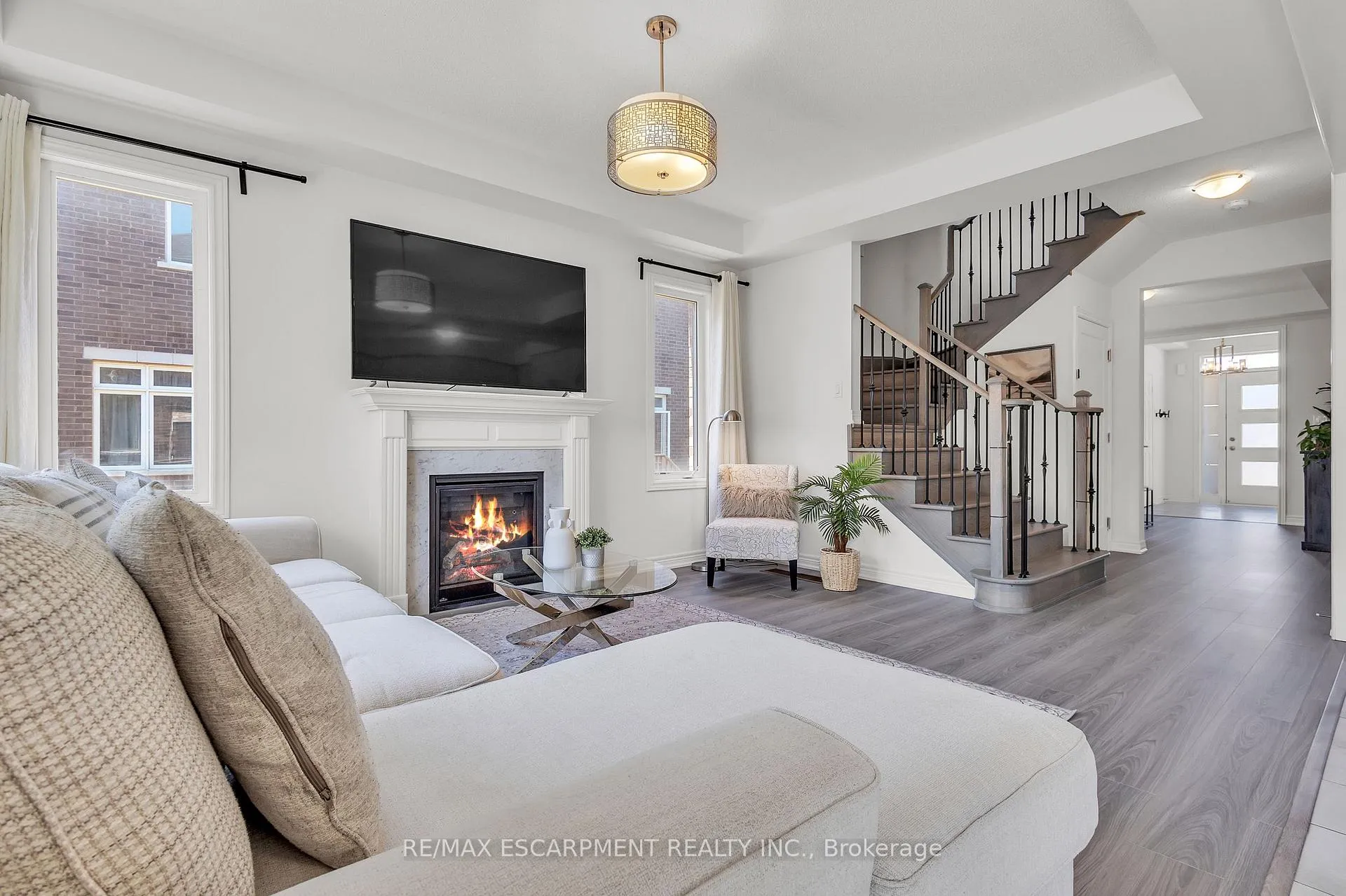 Photo 22 of 101 Westfield Crescent, Hamilton, Waterdown — HOMEH