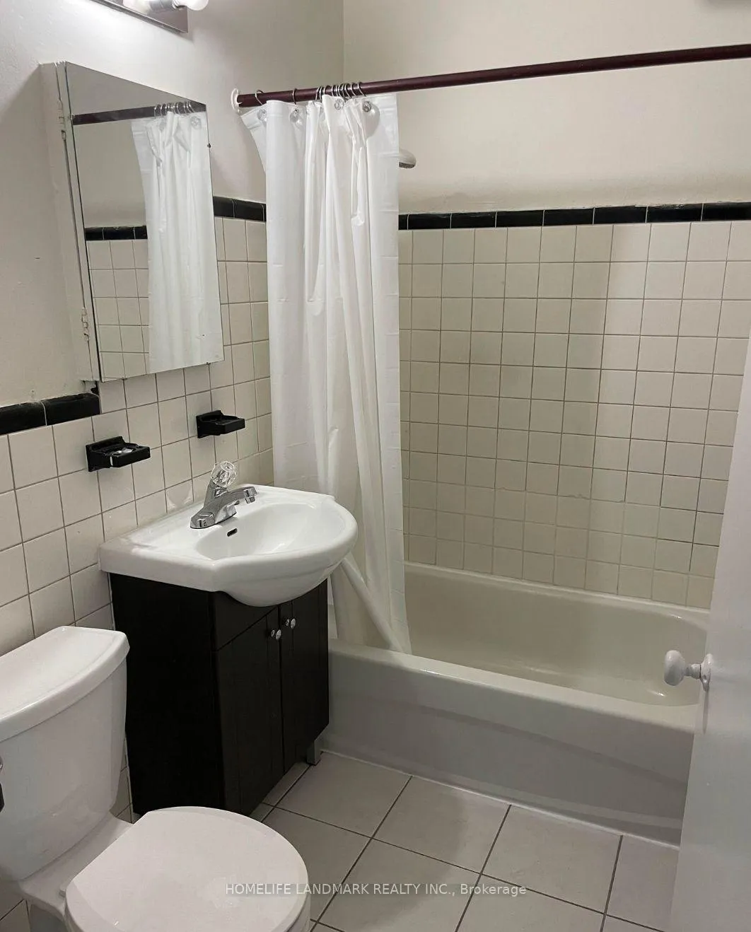 Photo 6 of Unit 102, 676 Mount Pleasant Road, Toronto, Mount Pleasant West — HOMEH