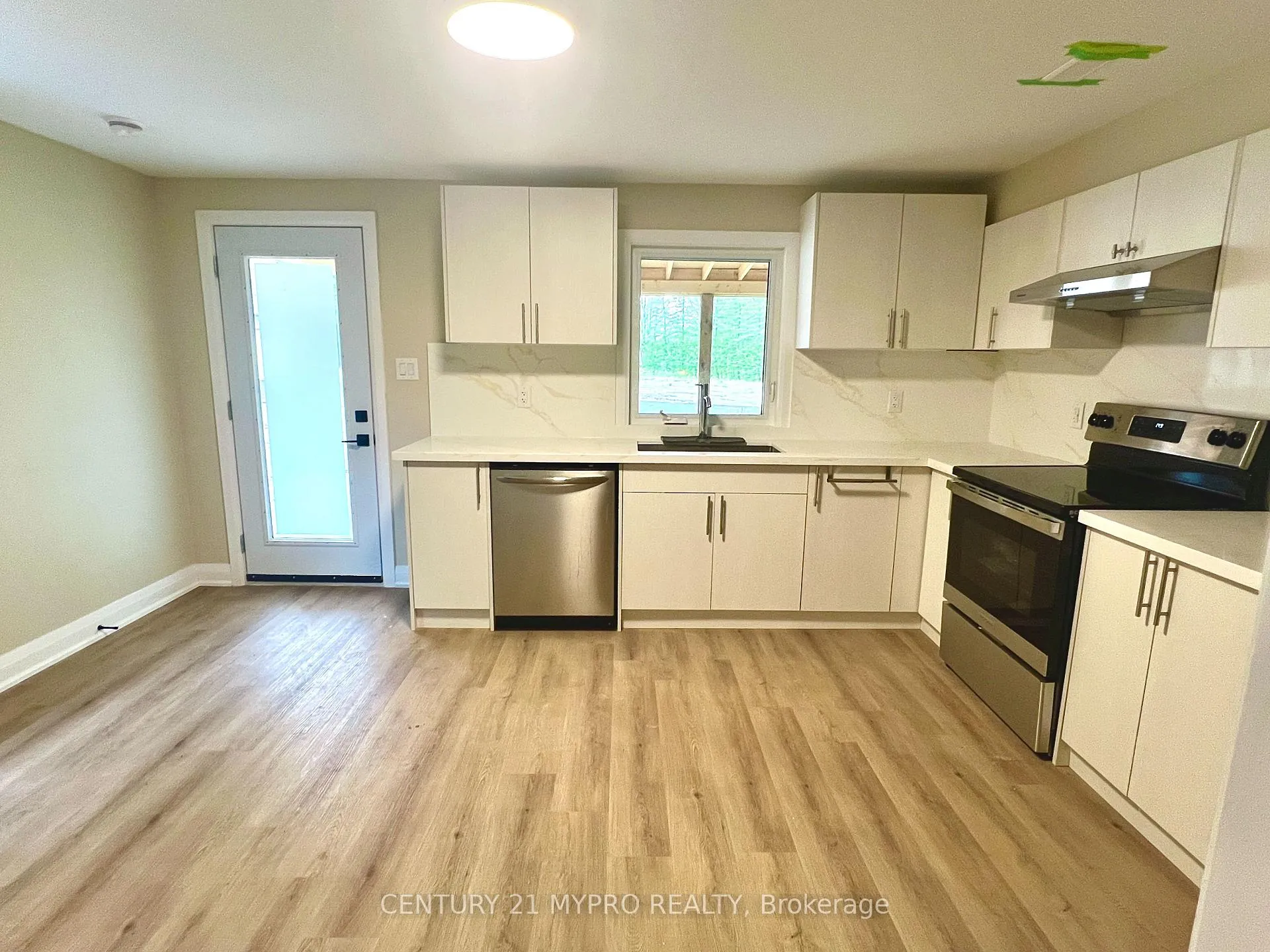 Front of Unit Unit 2, 2525 Vivian Road