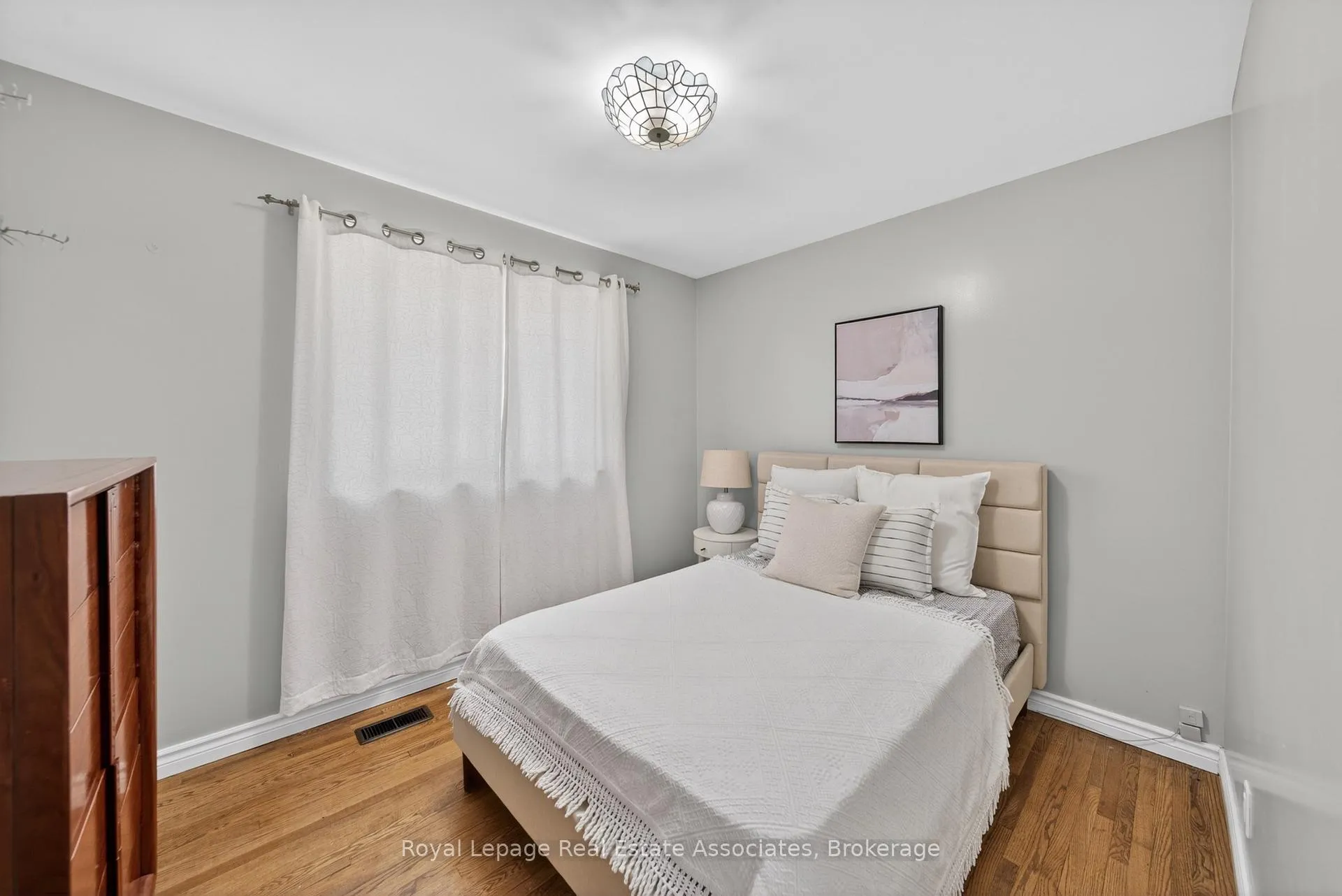 Photo 12 of 141 The Westway, Etobicoke, Willowridge-Martingrove-Richview — HOMEH