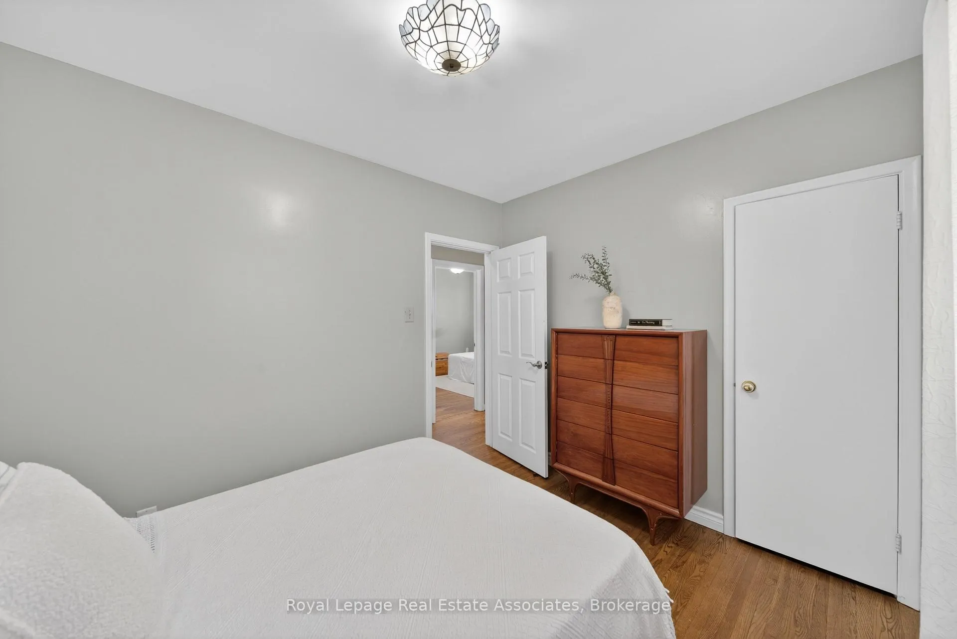 Photo 14 of 141 The Westway, Etobicoke, Willowridge-Martingrove-Richview — HOMEH