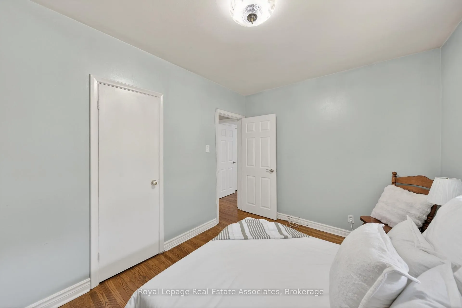 Photo 17 of 141 The Westway, Etobicoke, Willowridge-Martingrove-Richview — HOMEH