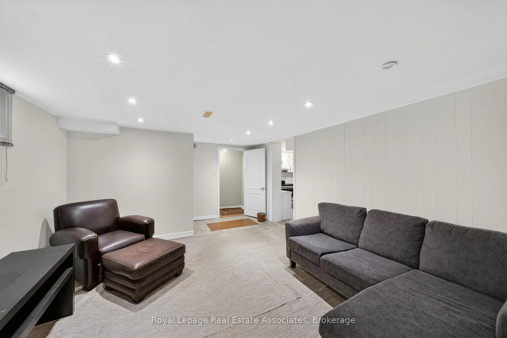 Photo 20 of 141 The Westway, Etobicoke, Willowridge-Martingrove-Richview — HOMEH