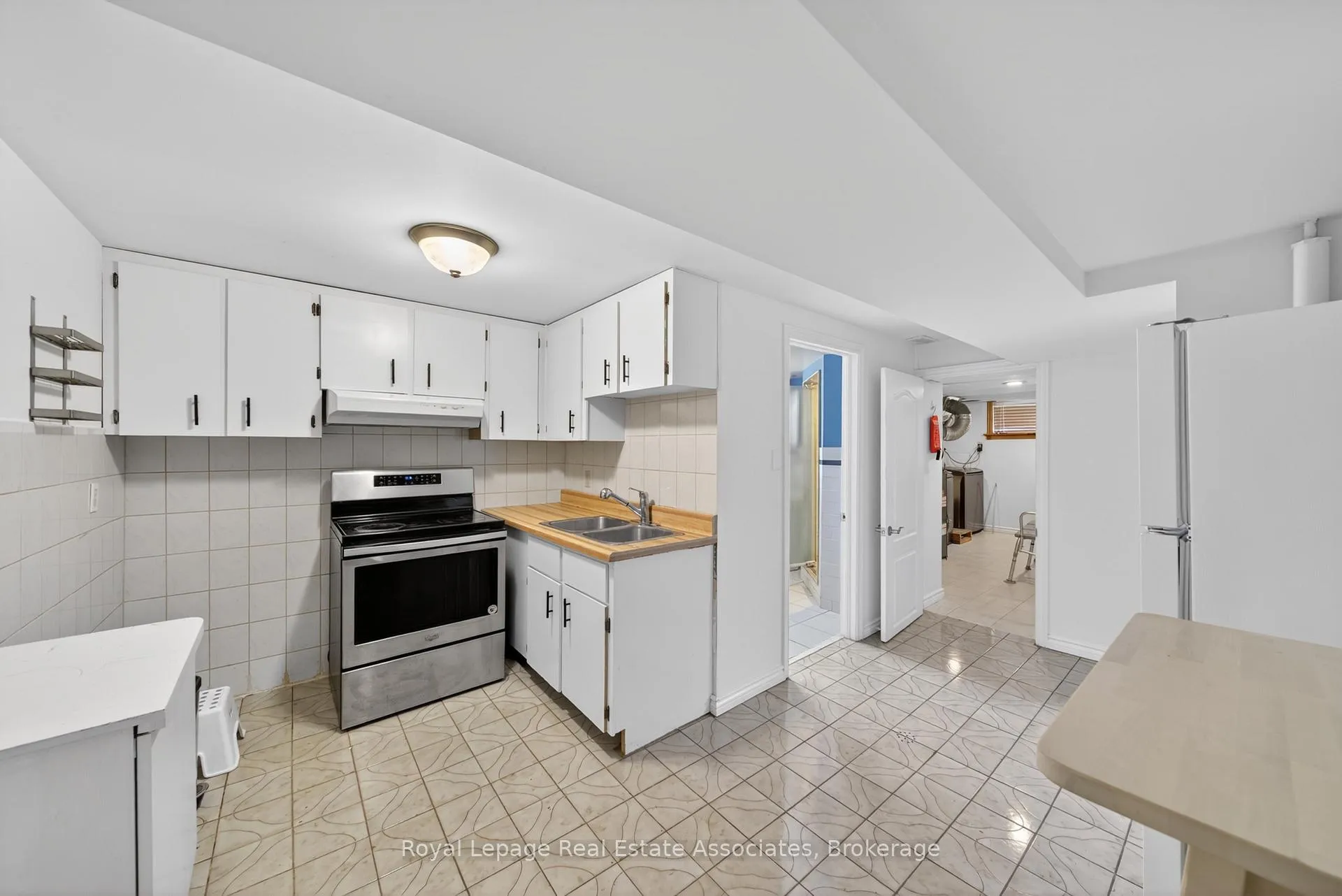 Photo 24 of 141 The Westway, Etobicoke, Willowridge-Martingrove-Richview — HOMEH