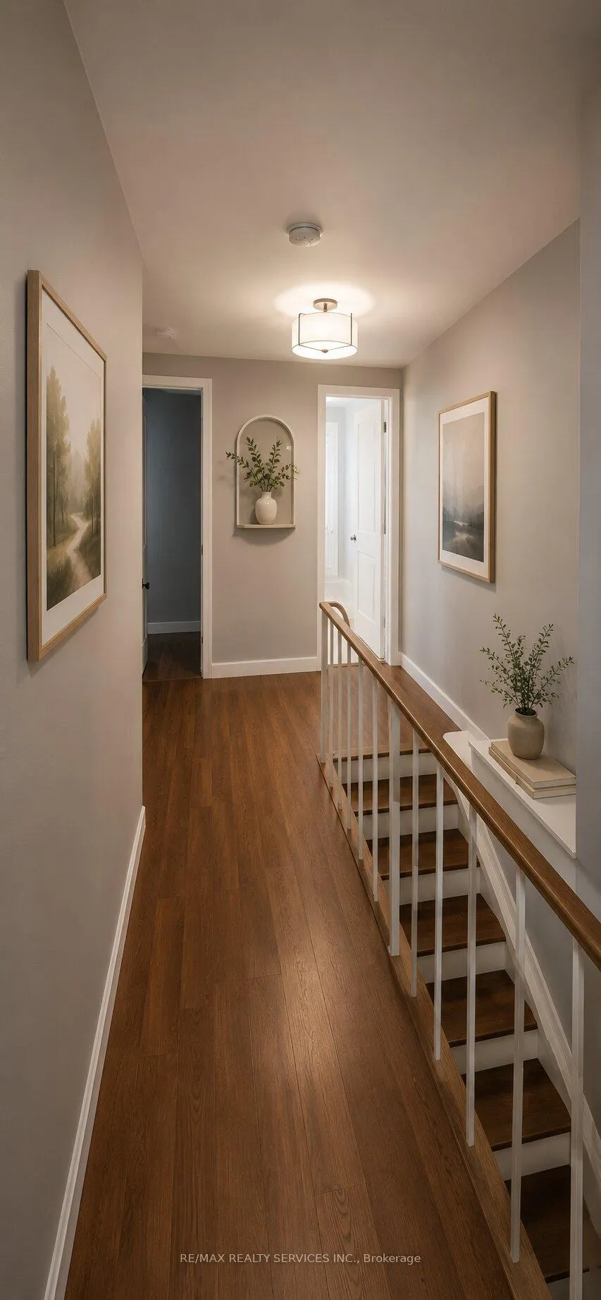 Photo 10 of Unit Upper, 10 Hero Square, Brampton, Central Park — HOMEH