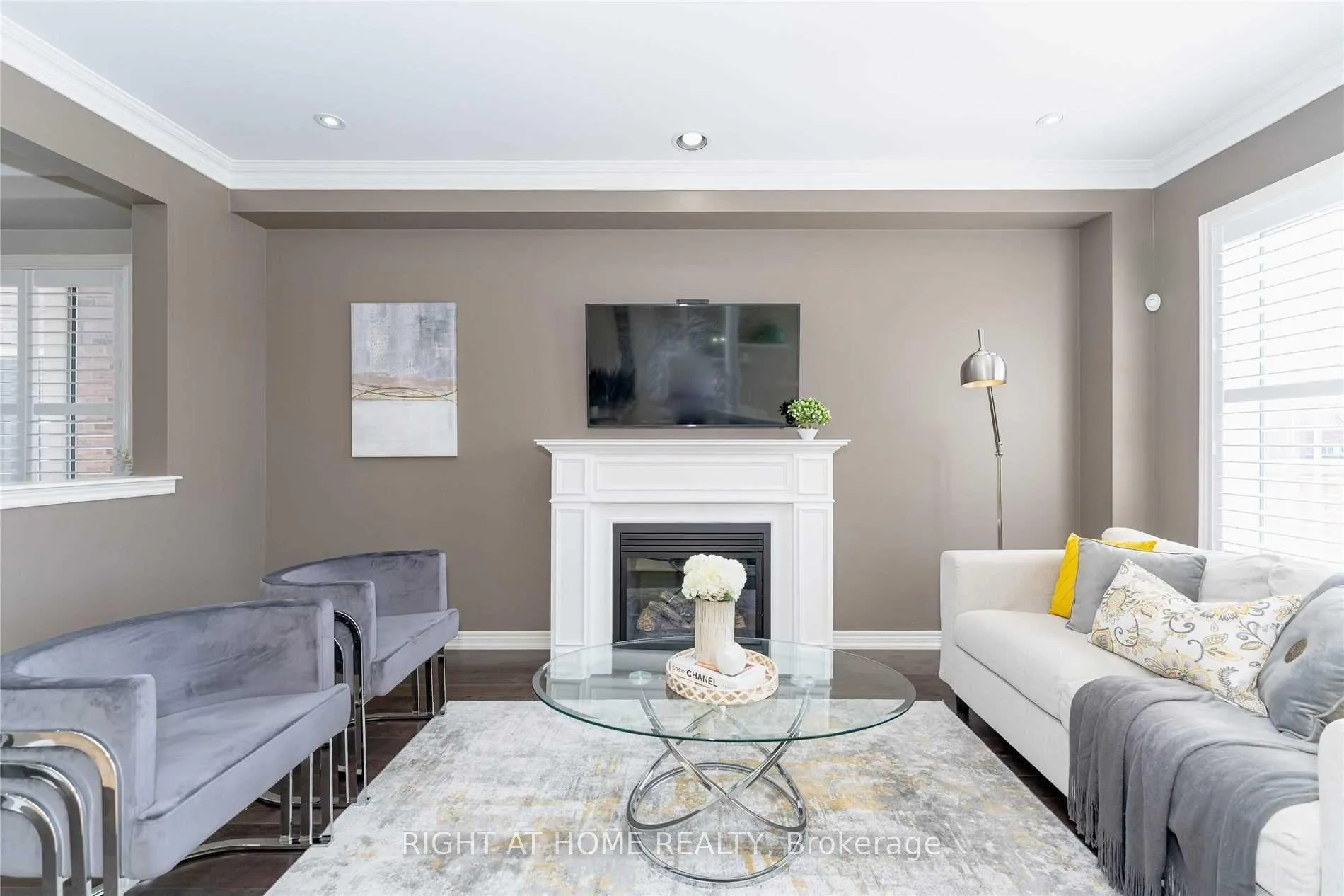 Photo 23 of 41 Dufay Road, Brampton, Northwest Brampton — HOMEH