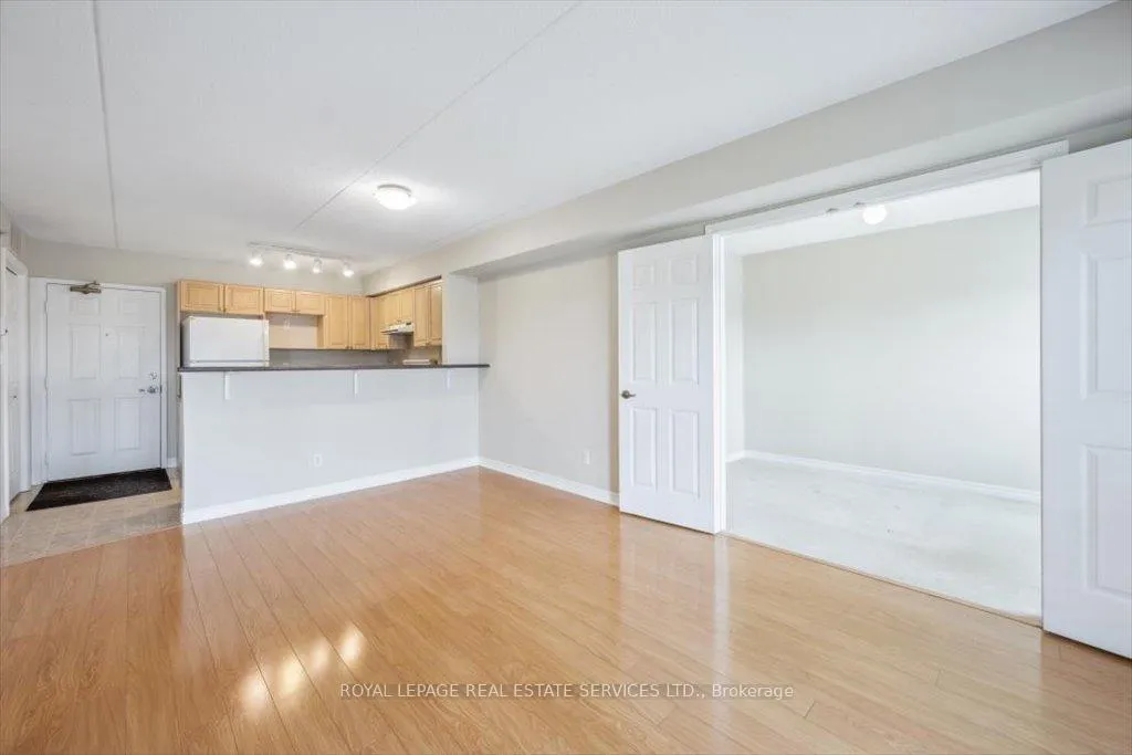 Photo 15 of Unit 303, 1490 Bishops Gate, Oakville, Glen Abbey — HOMEH