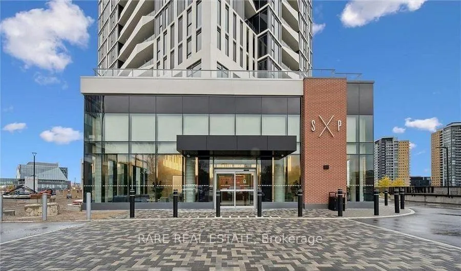 Front of Unit 3408, 25 Wellington Street