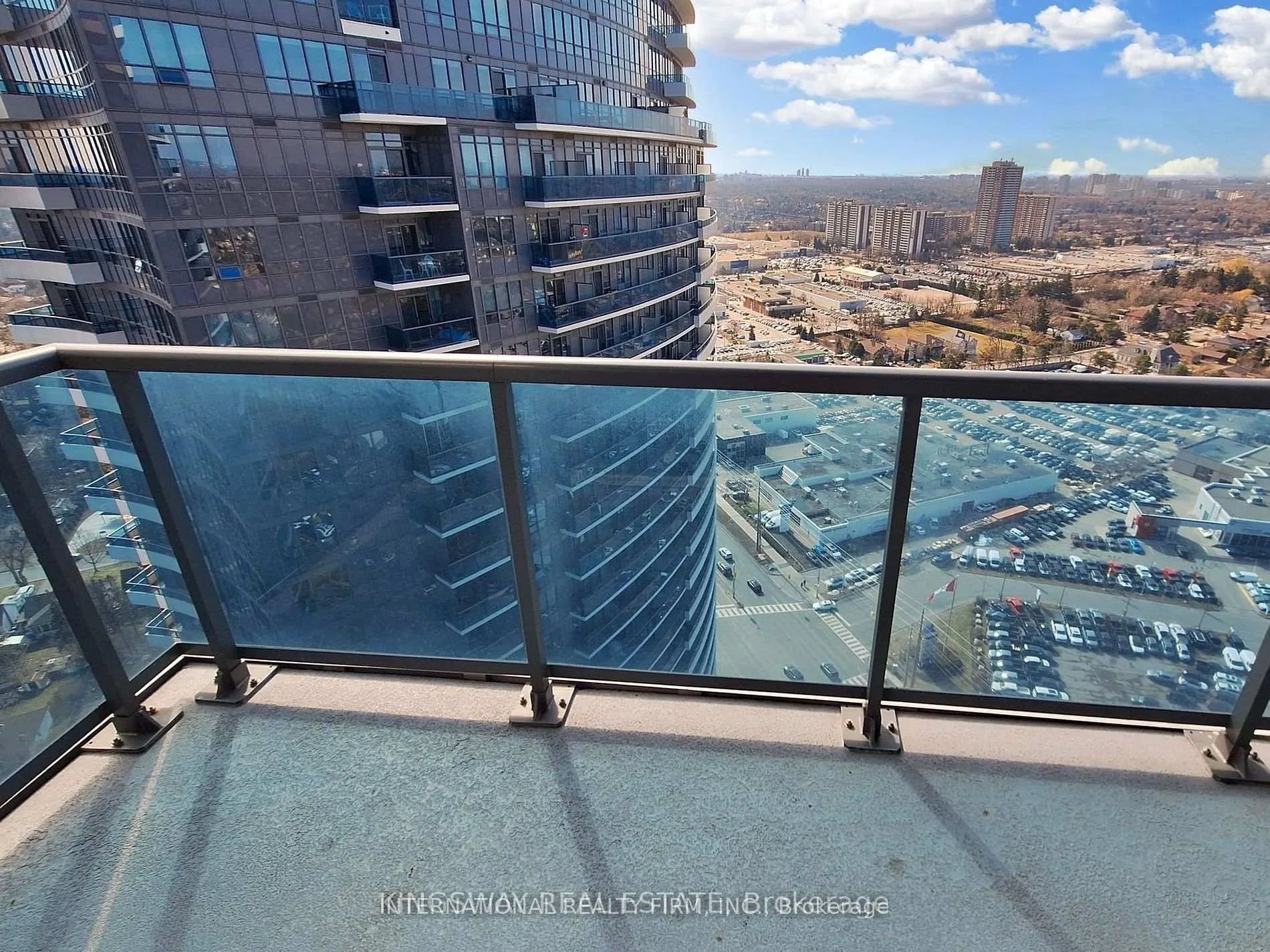 Photo 11 of Unit 2815, 7171 Yonge Street, Markham, Grandview — HOMEH