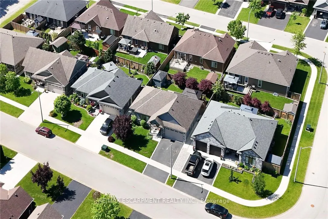 Photo 48 of 58 Postma Drive, Haldimand, Dunnville — HOMEH