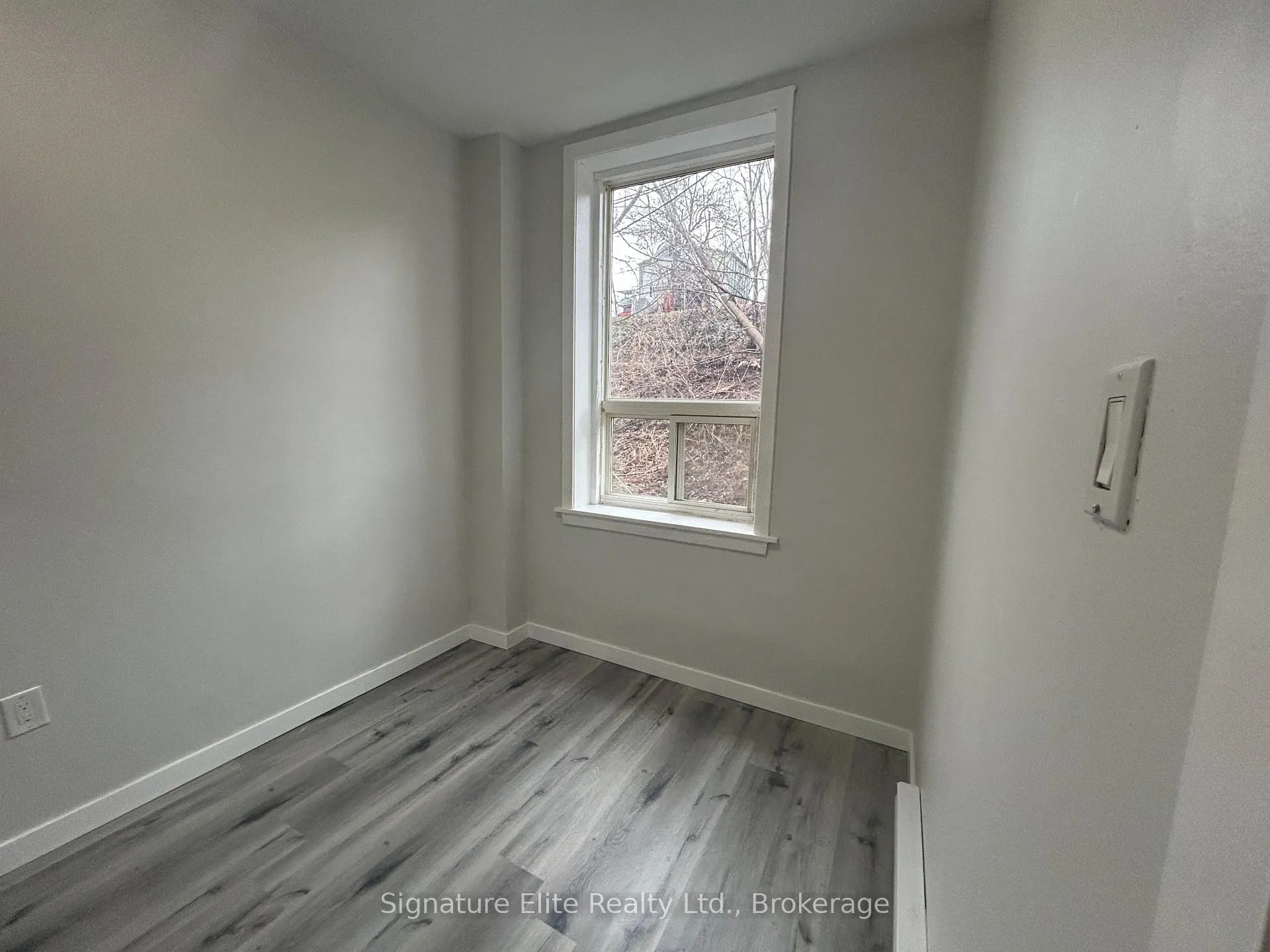 Photo 7 of Unit 4, 372 Darling Street, Brantford, East Ward — HOMEH