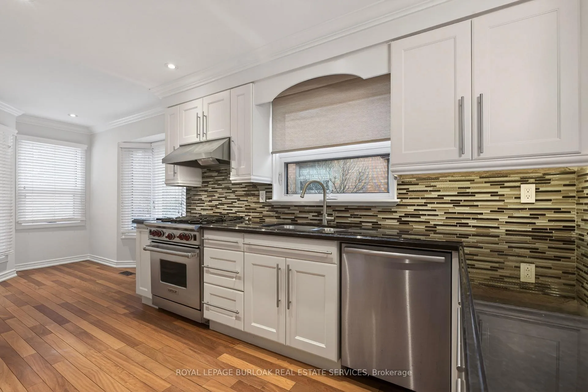 Photo 19 of Unit 11, 2065 Sixth Line, Oakville, River Oaks — HOMEH