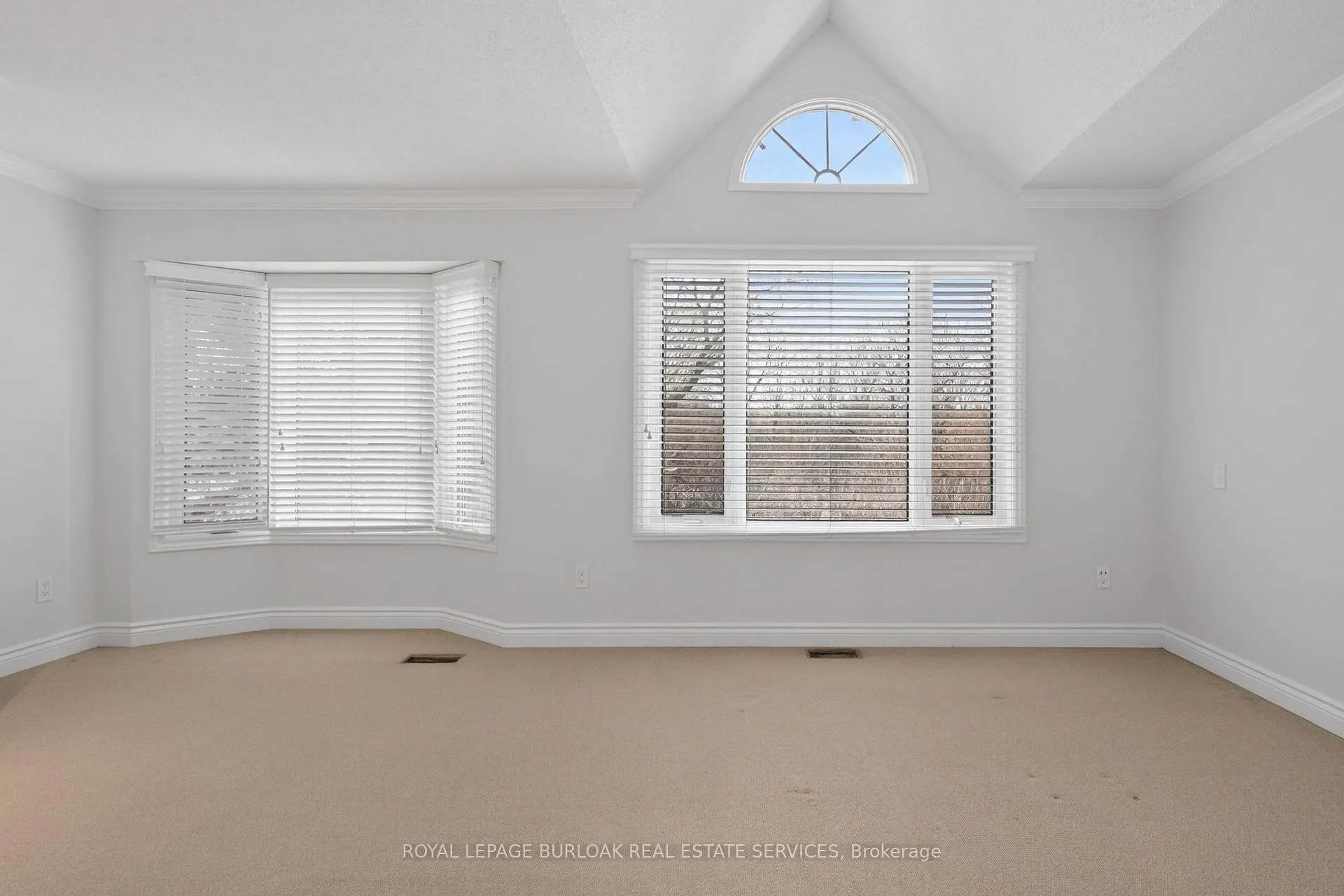 Photo 27 of Unit 11, 2065 Sixth Line, Oakville, River Oaks — HOMEH