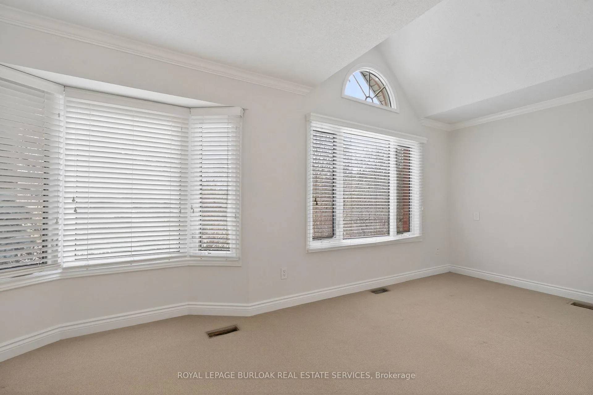 Photo 30 of Unit 11, 2065 Sixth Line, Oakville, River Oaks — HOMEH