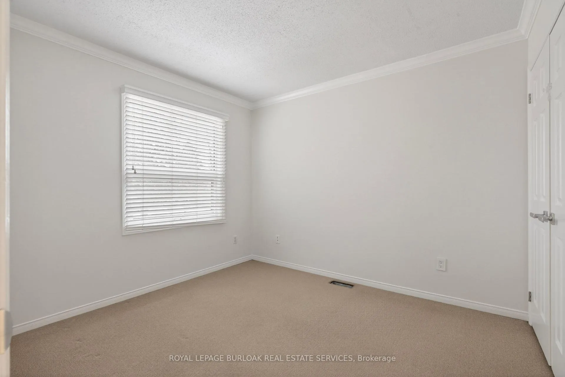 Photo 33 of Unit 11, 2065 Sixth Line, Oakville, River Oaks — HOMEH