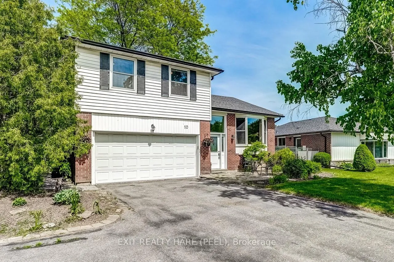 Photo 2 of 10 Duncannon Crescent, Brampton, Southgate — HOMEH