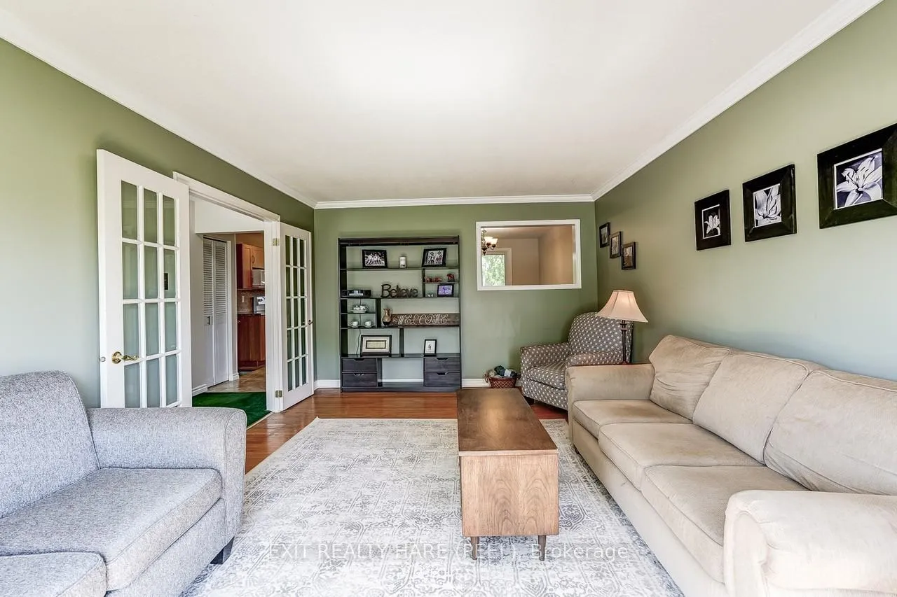 Photo 8 of 10 Duncannon Crescent, Brampton, Southgate — HOMEH