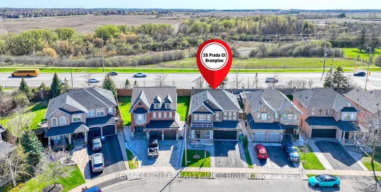 Photo 4 of 28 Prada Court, Brampton, Vales of Castlemore North — HOMEH