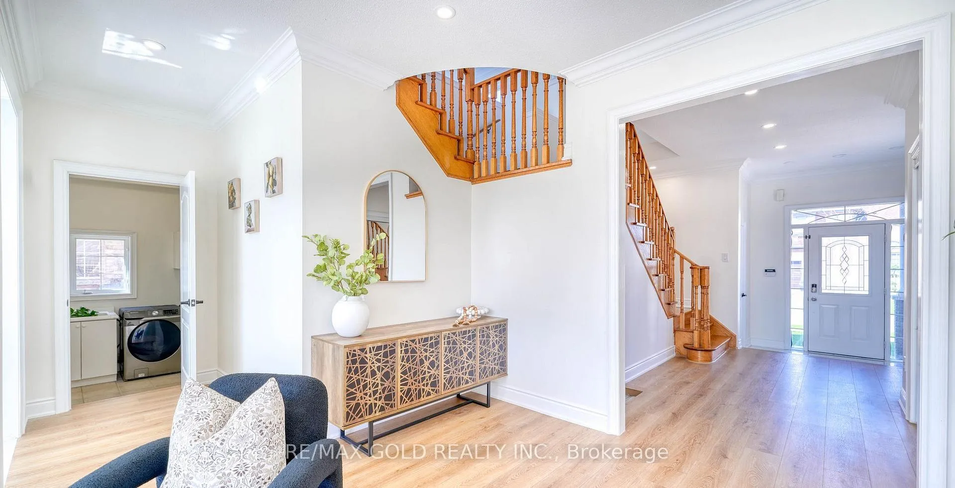 Photo 12 of 28 Prada Court, Brampton, Vales of Castlemore North — HOMEH