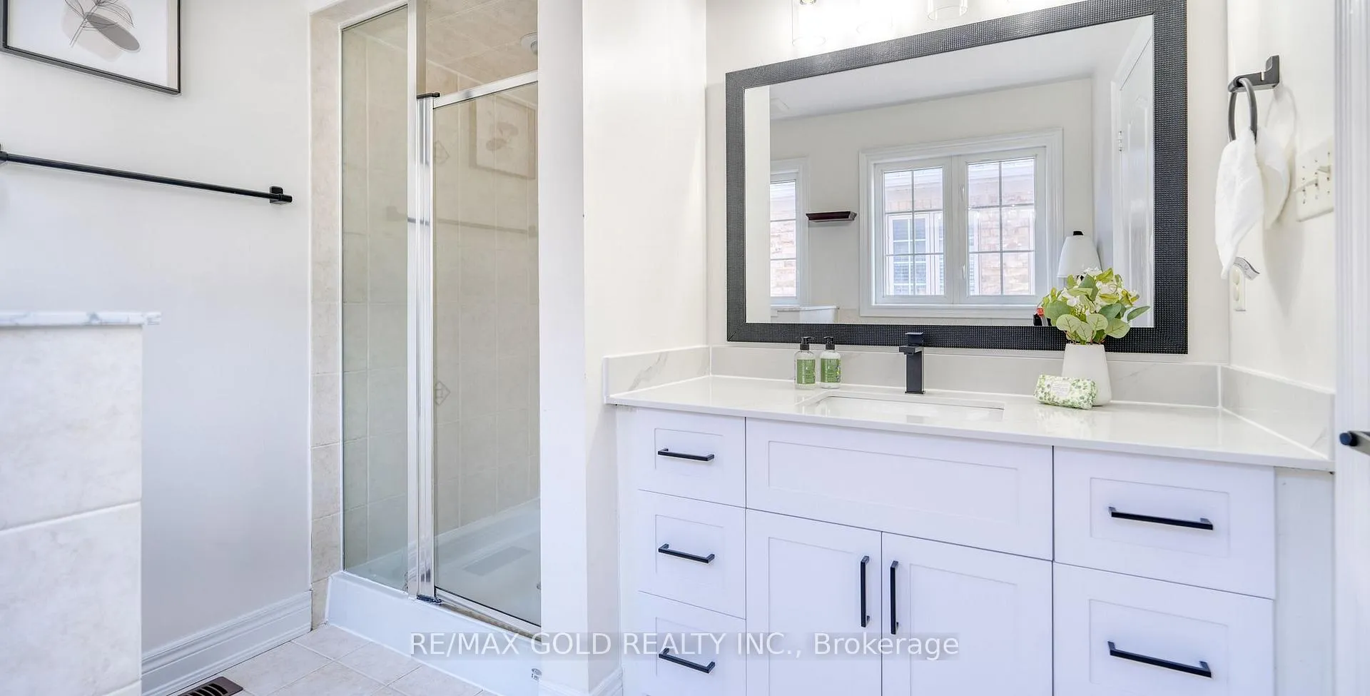 Photo 30 of 28 Prada Court, Brampton, Vales of Castlemore North — HOMEH