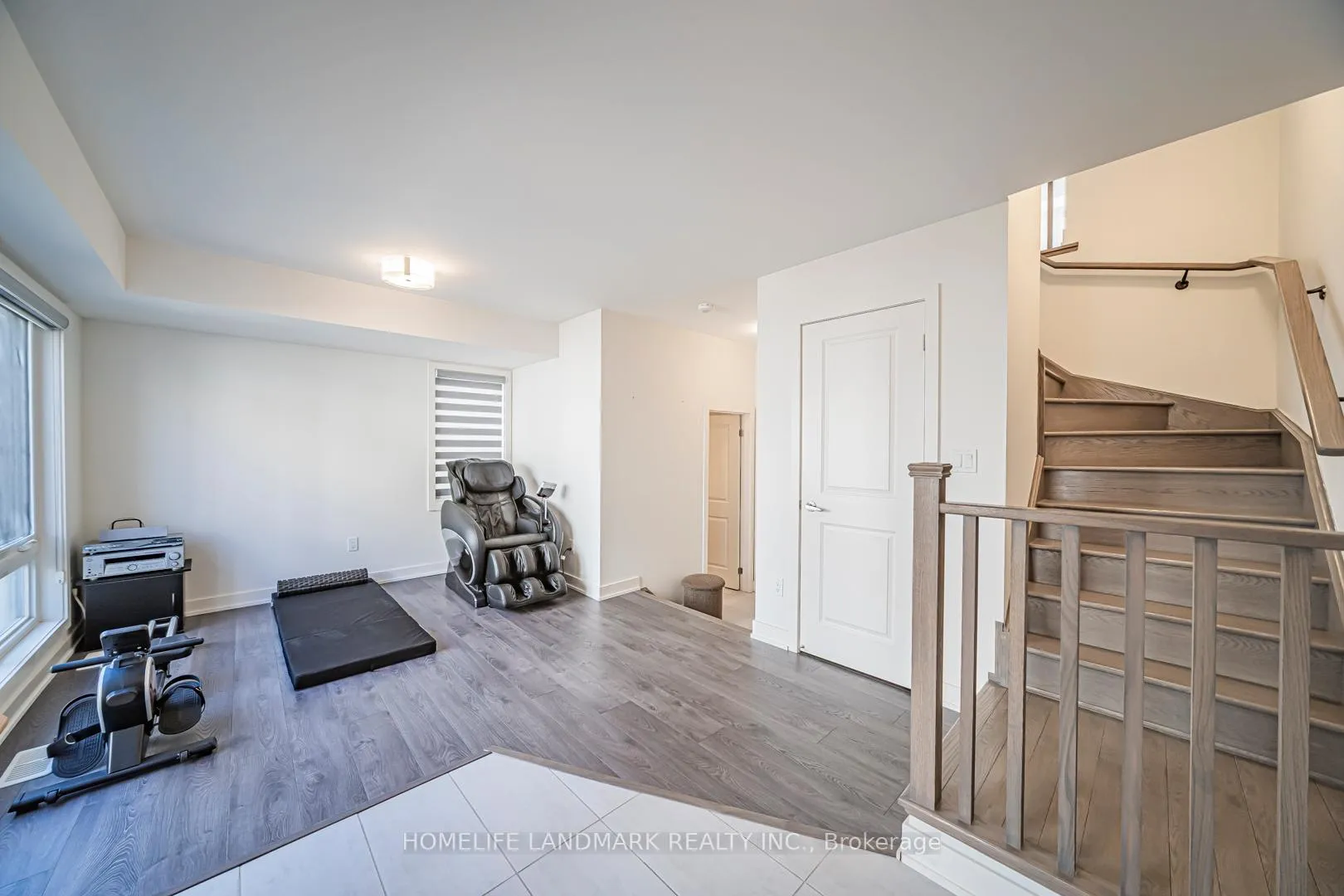 Photo 3 of 22 Benoit Street, Vaughan, Vellore Village — HOMEH