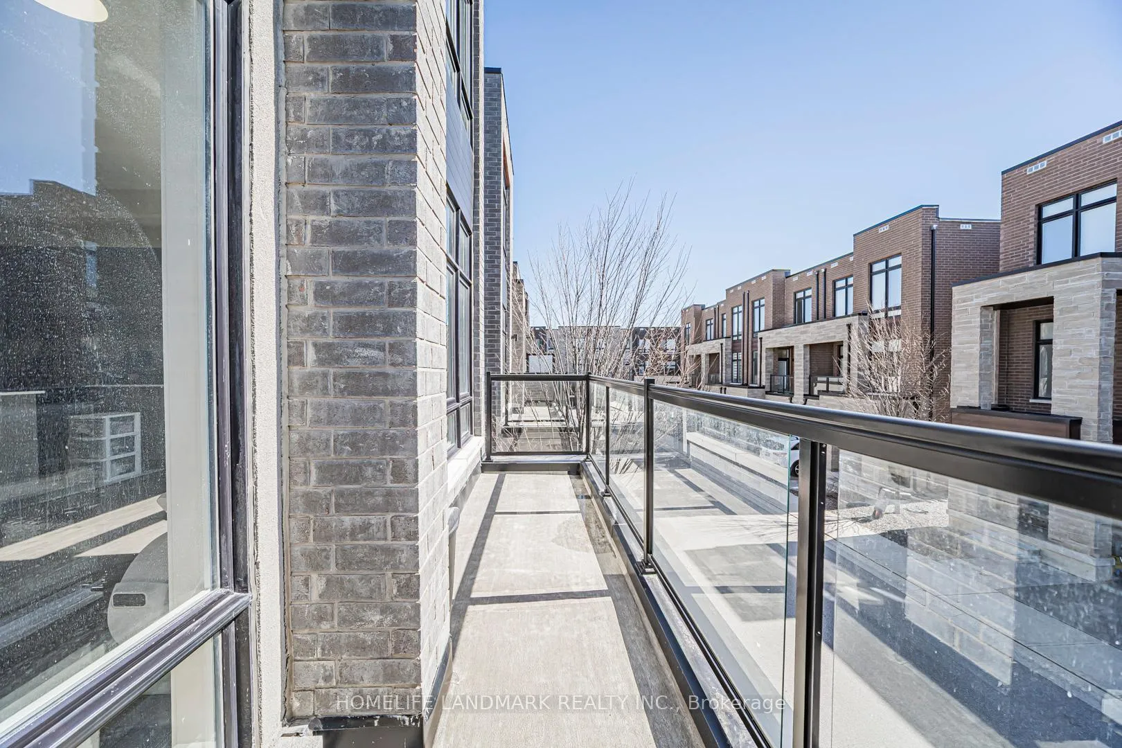 Photo 10 of 22 Benoit Street, Vaughan, Vellore Village — HOMEH
