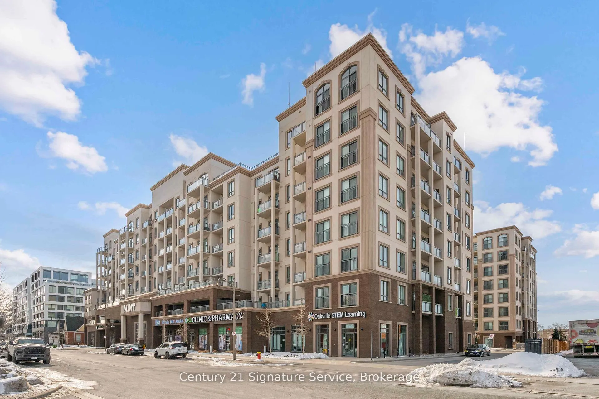 Front of Unit 405, 2486 Old Bronte Road