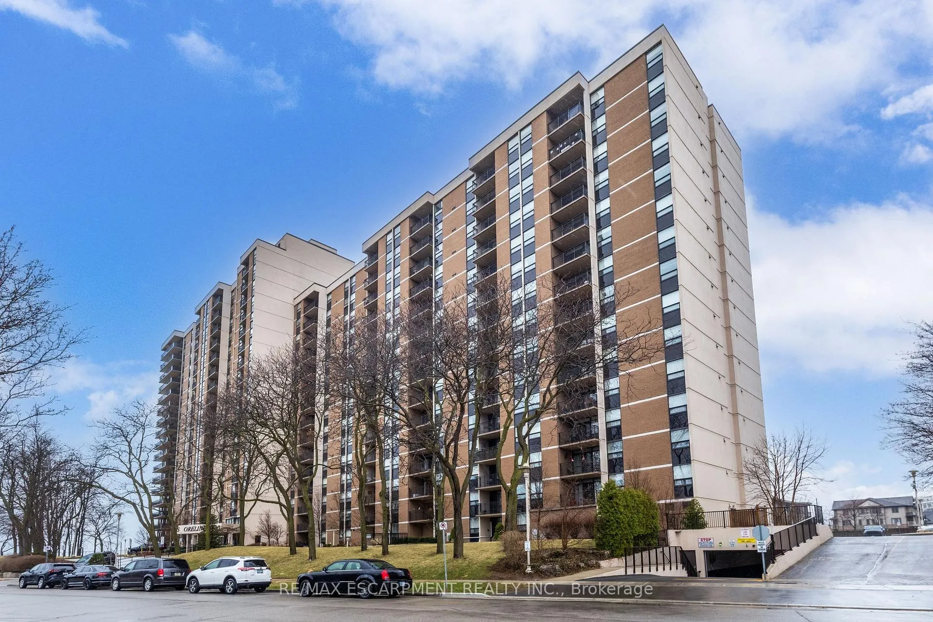Photo 3 of Unit 1701, 500 Green Road E, Hamilton, Stoney Creek — HOMEH
