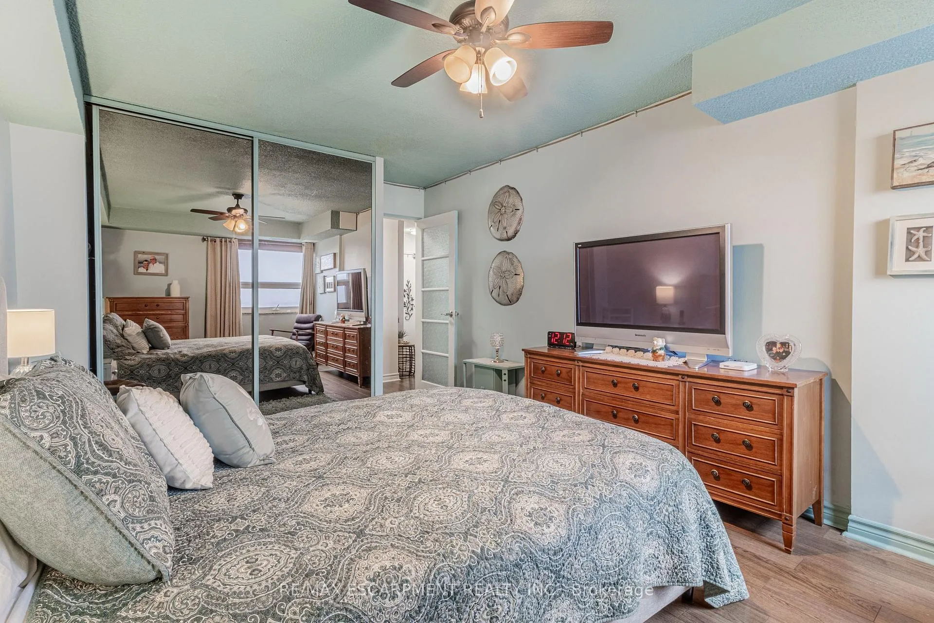 Photo 16 of Unit 1701, 500 Green Road E, Hamilton, Stoney Creek — HOMEH
