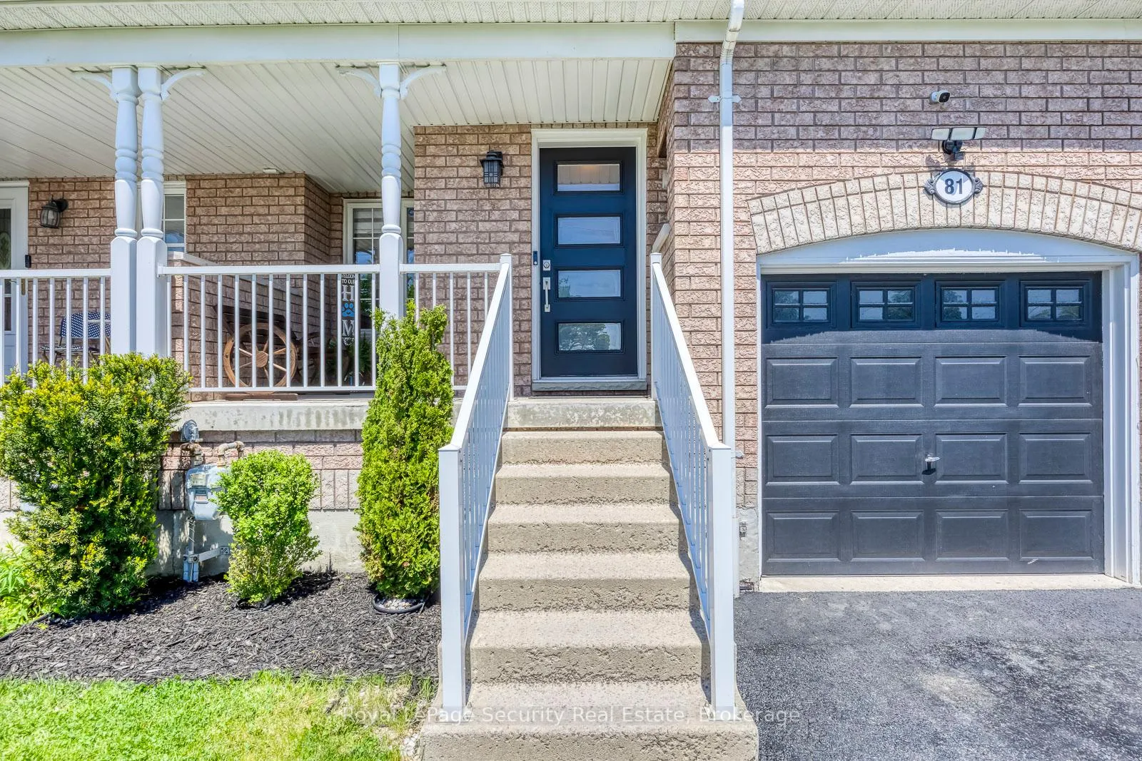 Photo 2 of 81 Ipswich Place, Whitby, Brooklin — HOMEH