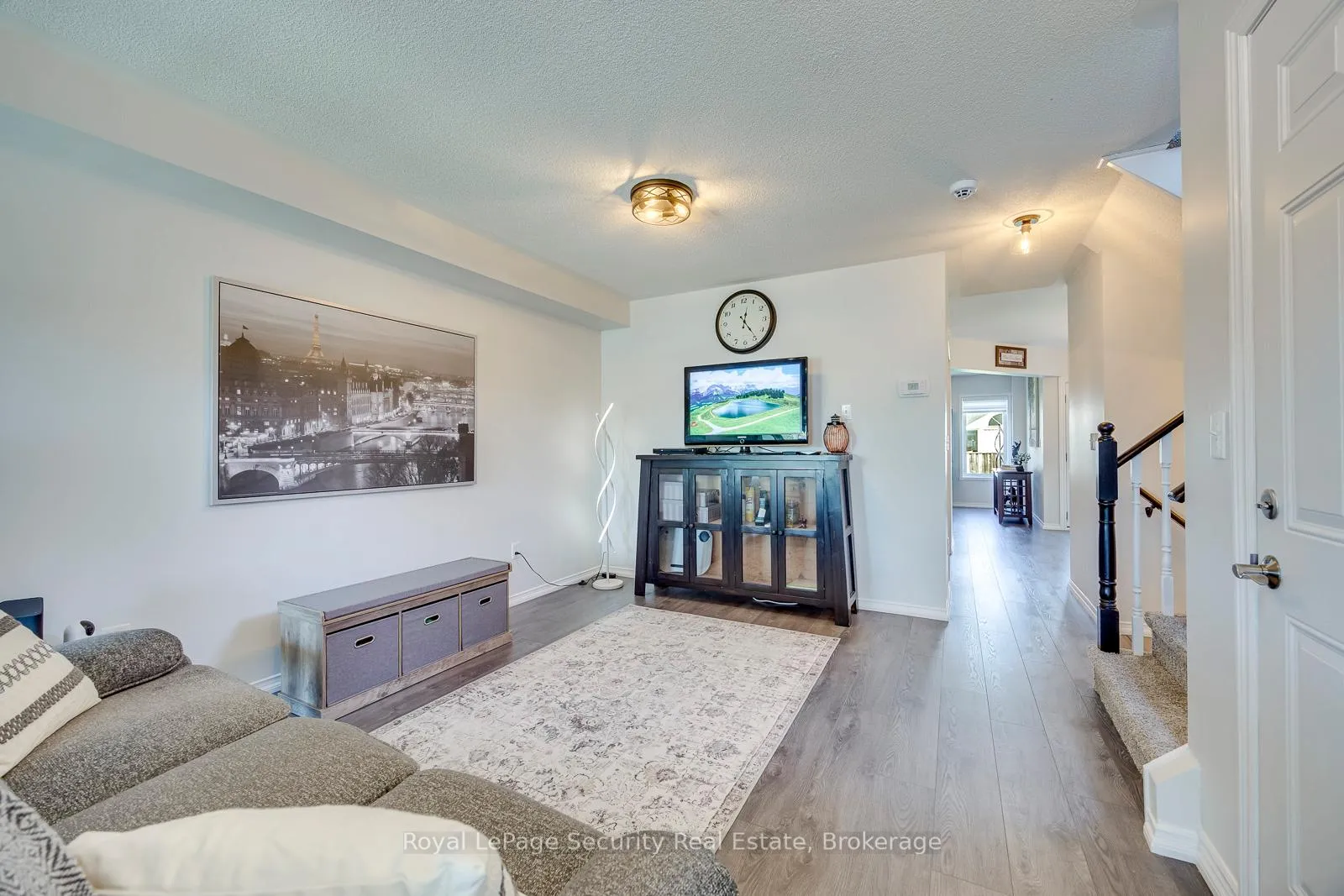 Photo 3 of 81 Ipswich Place, Whitby, Brooklin — HOMEH