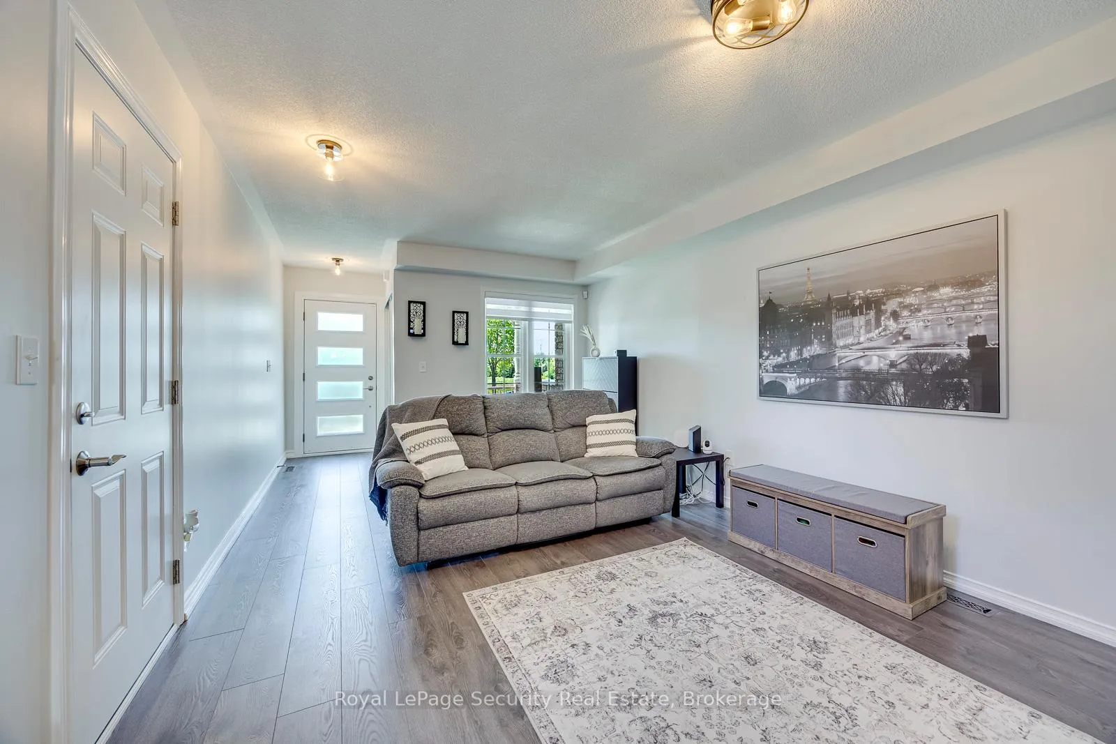 Photo 4 of 81 Ipswich Place, Whitby, Brooklin — HOMEH